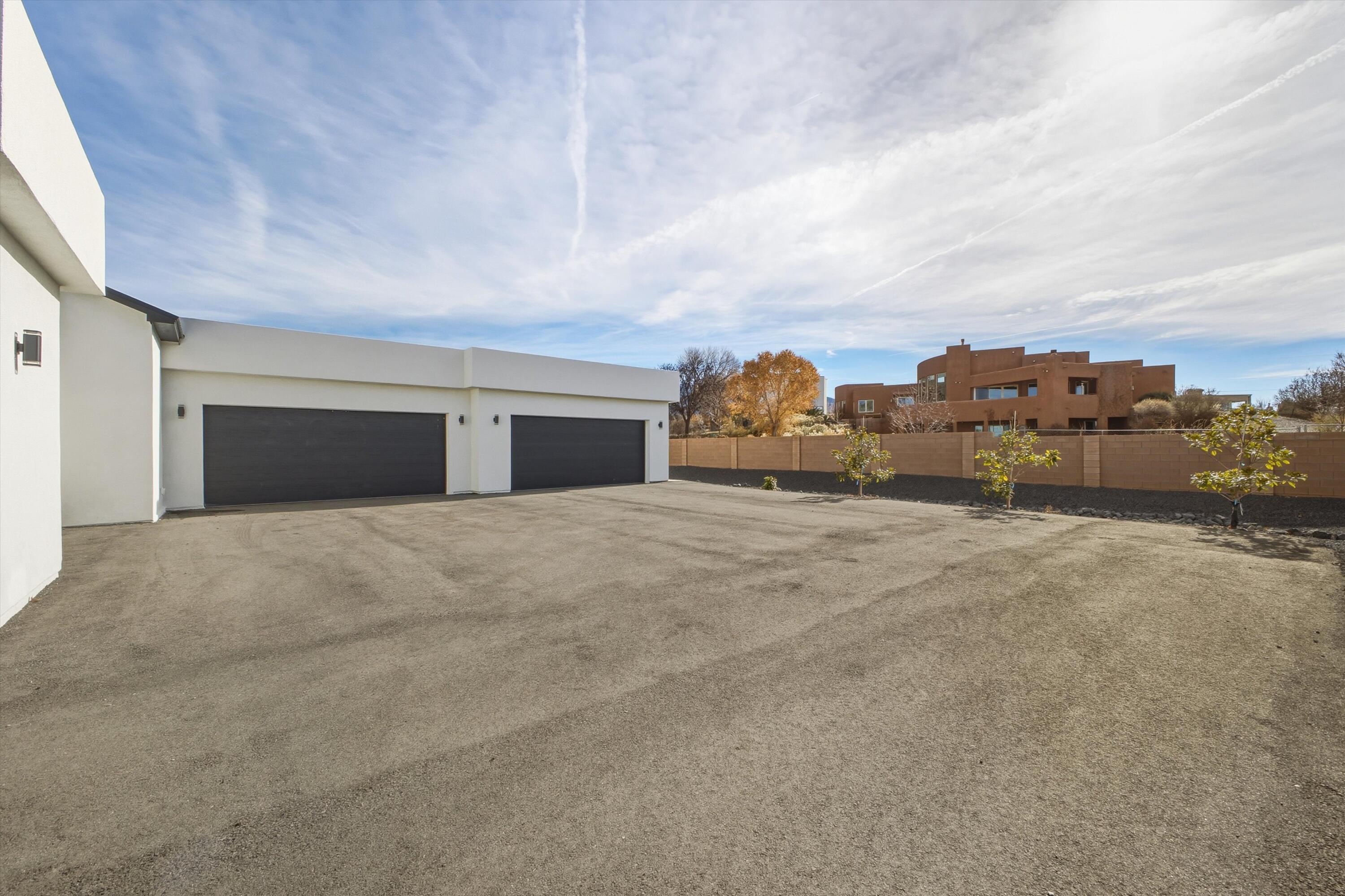 11704 Anaheim Avenue NE