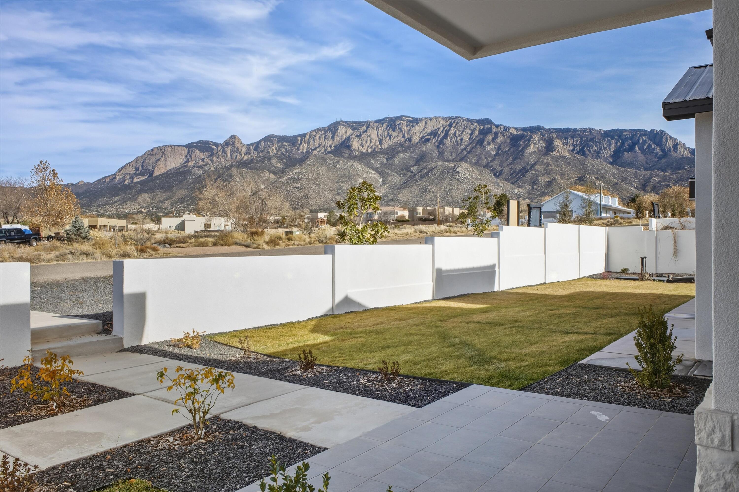 11704 Anaheim Avenue NE