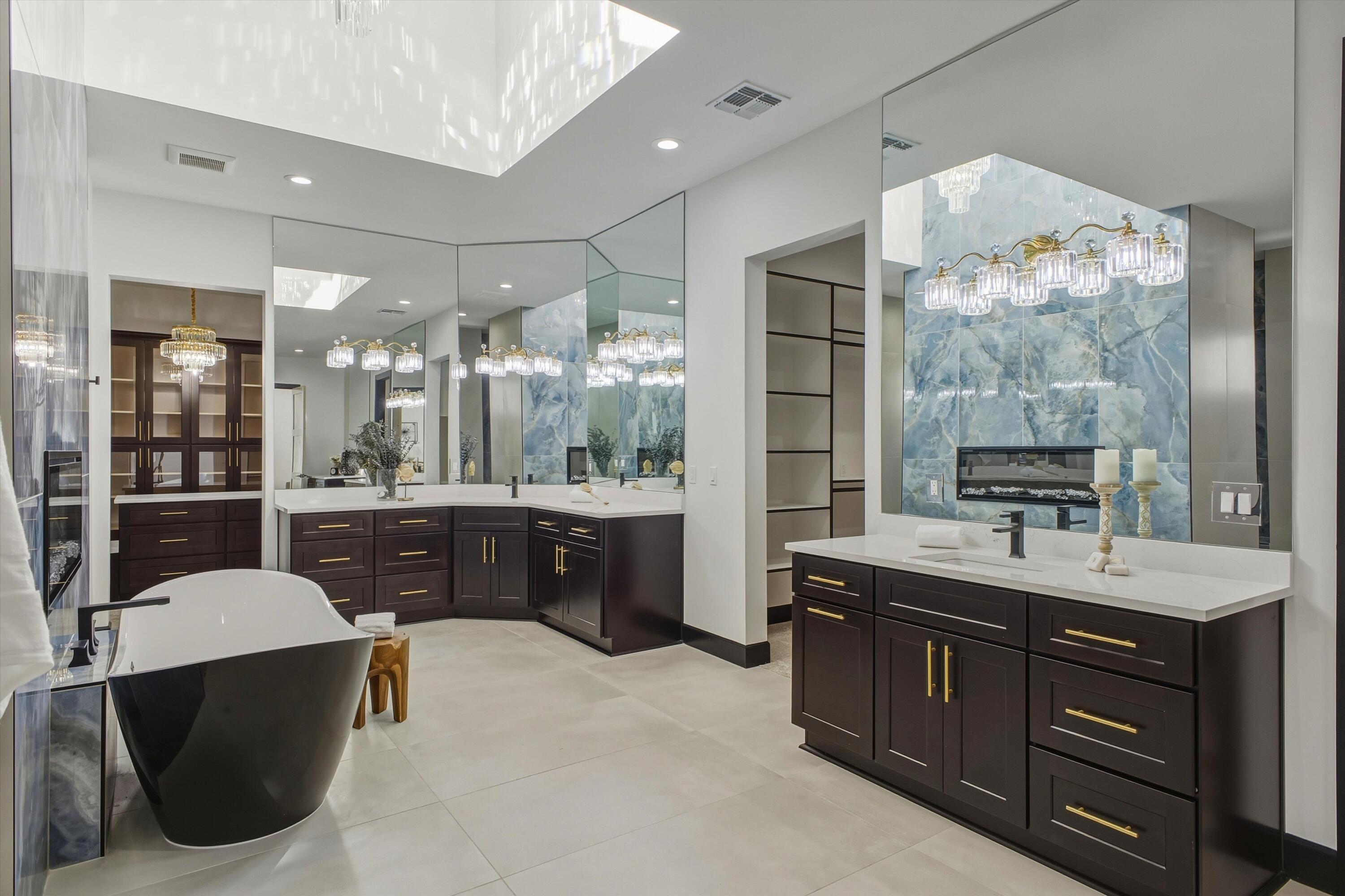 11704 Anaheim Avenue NE