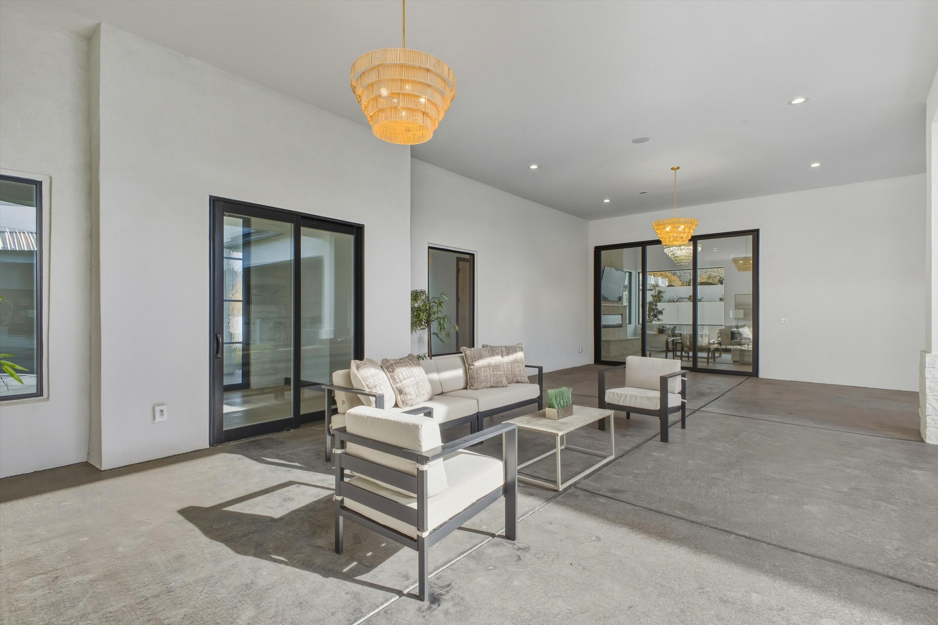 11704 Anaheim Avenue NE