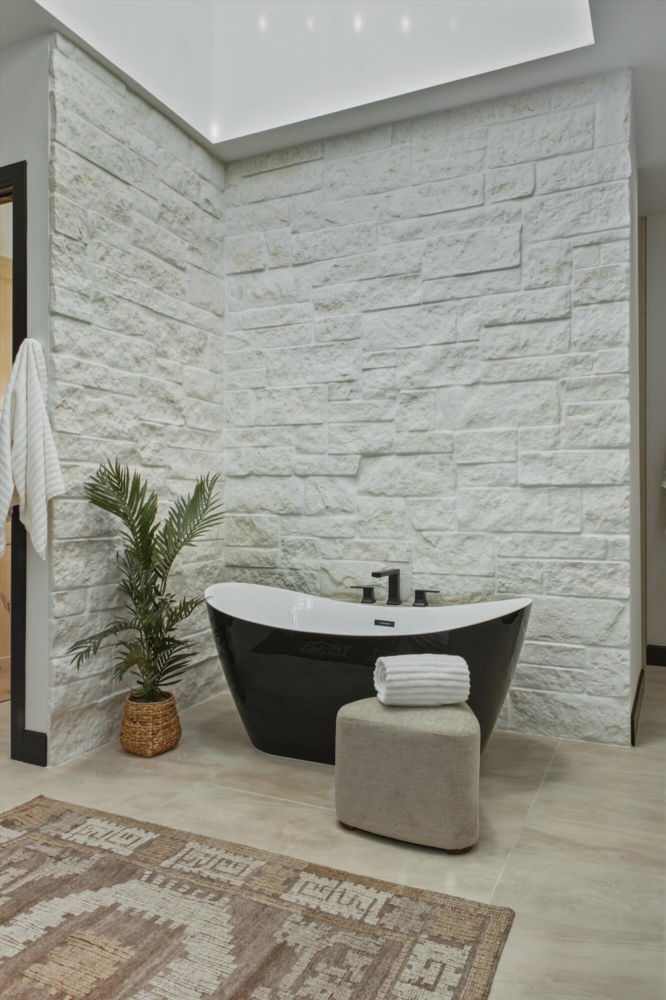 11704 Anaheim Avenue NE