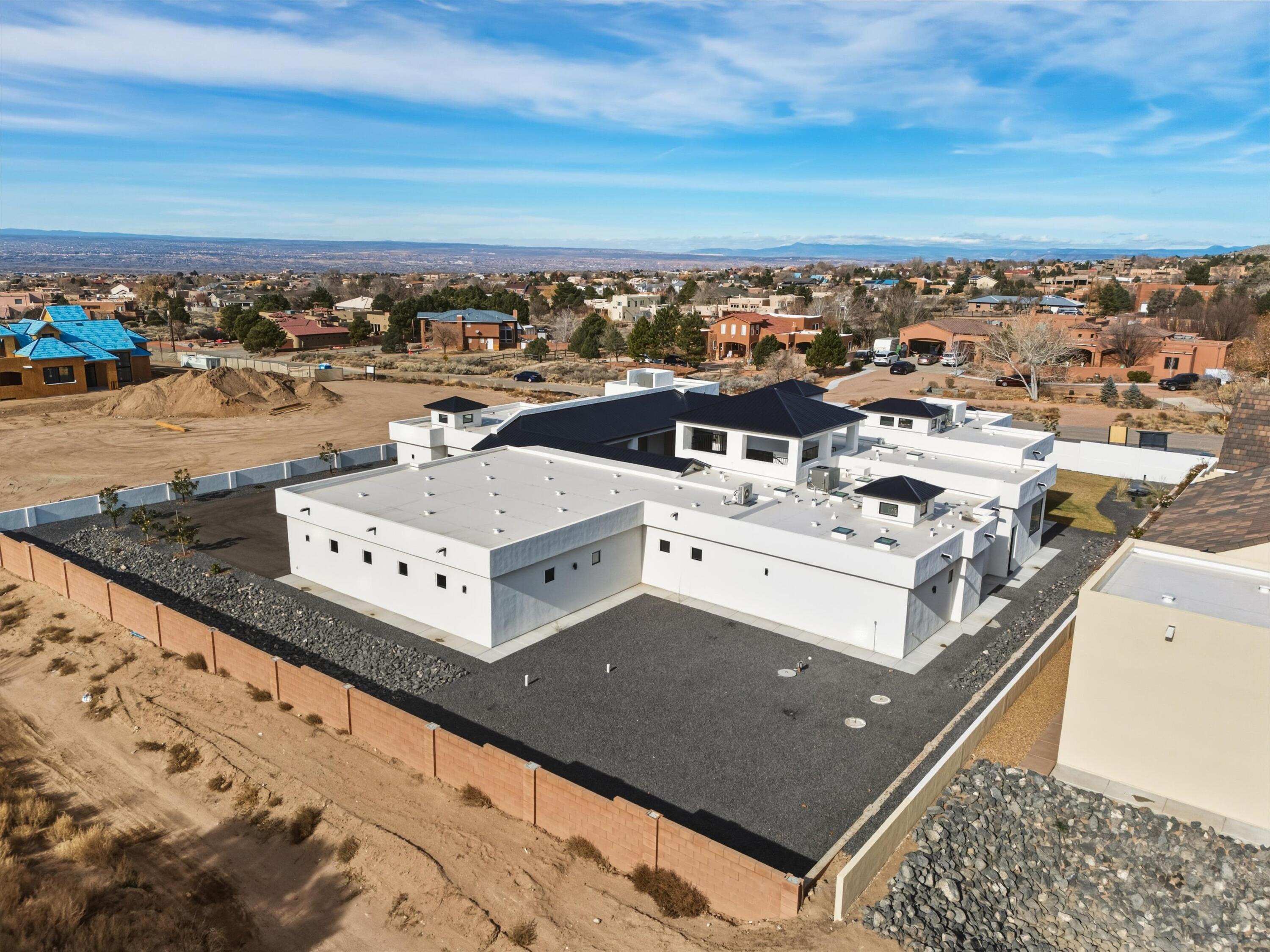 11704 Anaheim Avenue NE