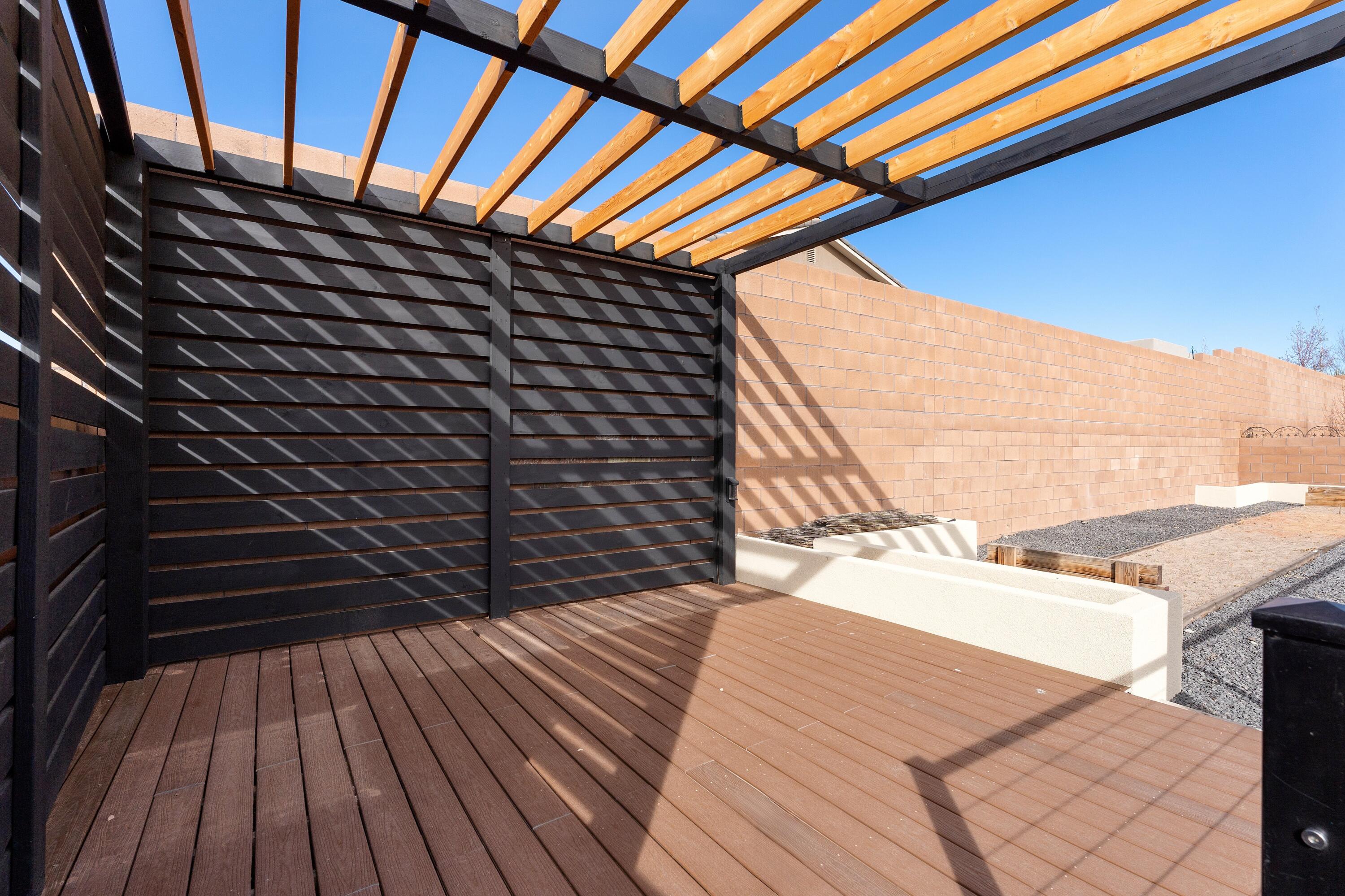 7102 Eagle Rock Court NE