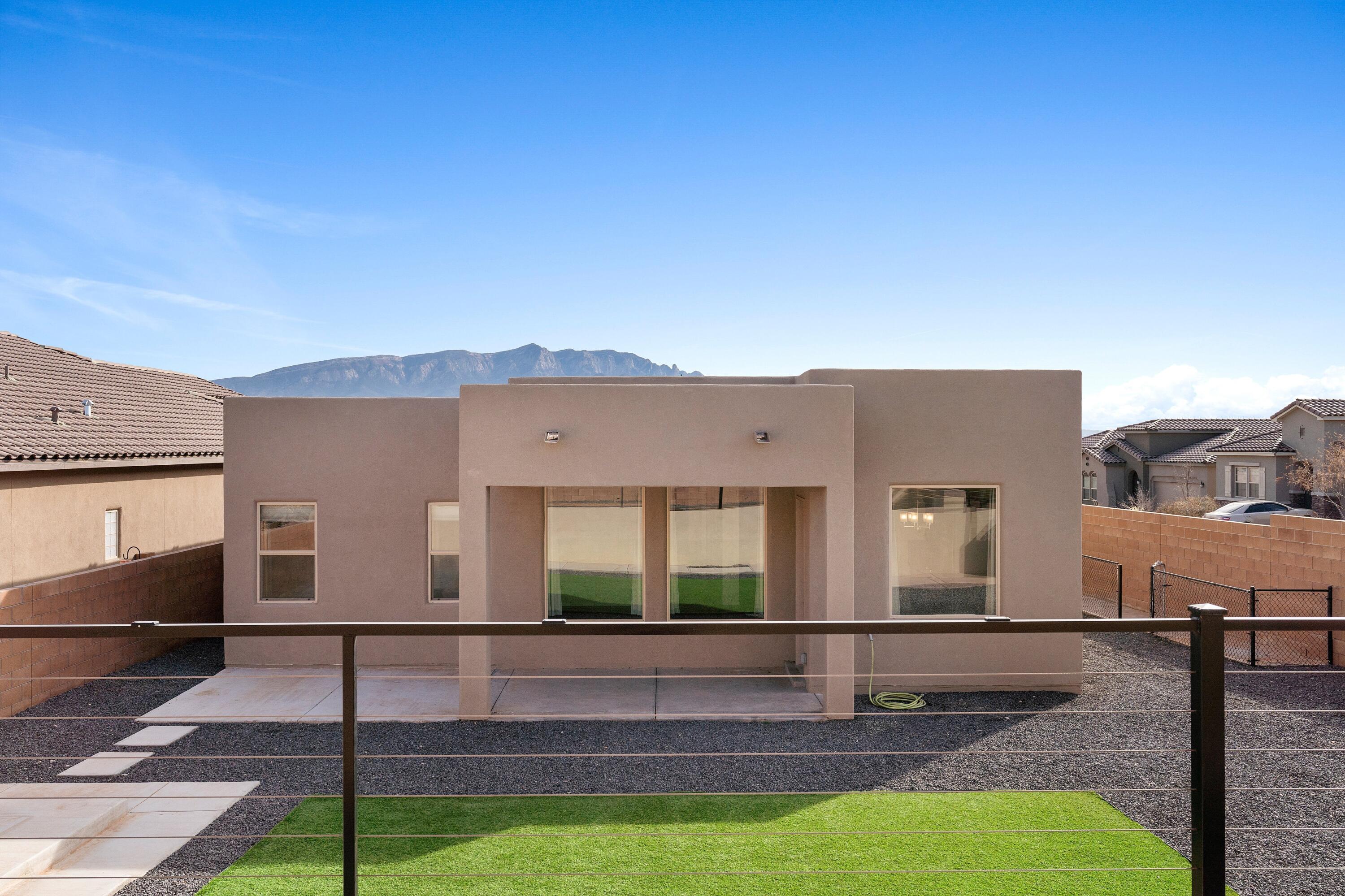 7102 Eagle Rock Court NE