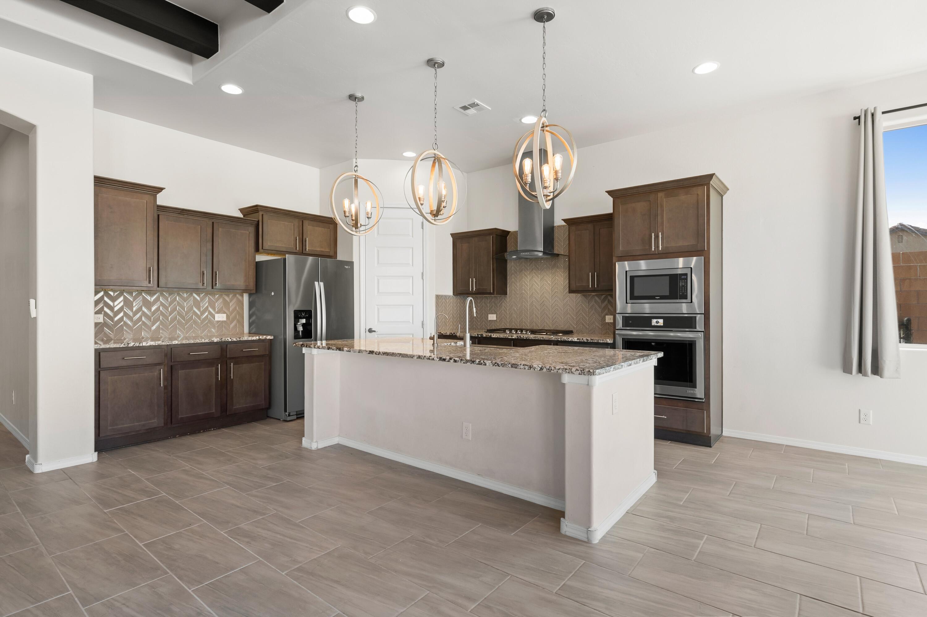 7102 Eagle Rock Court NE