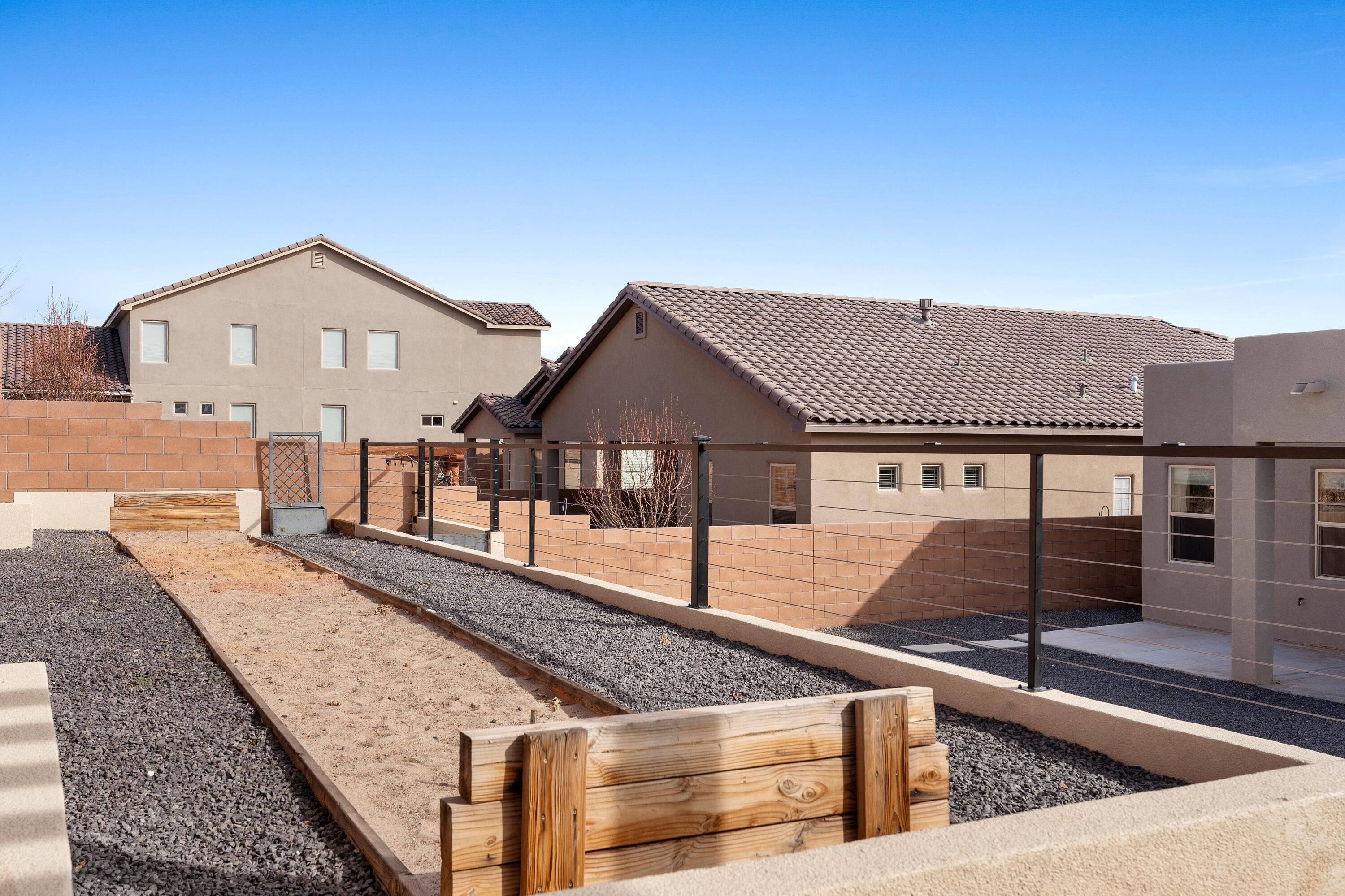 7102 Eagle Rock Court NE