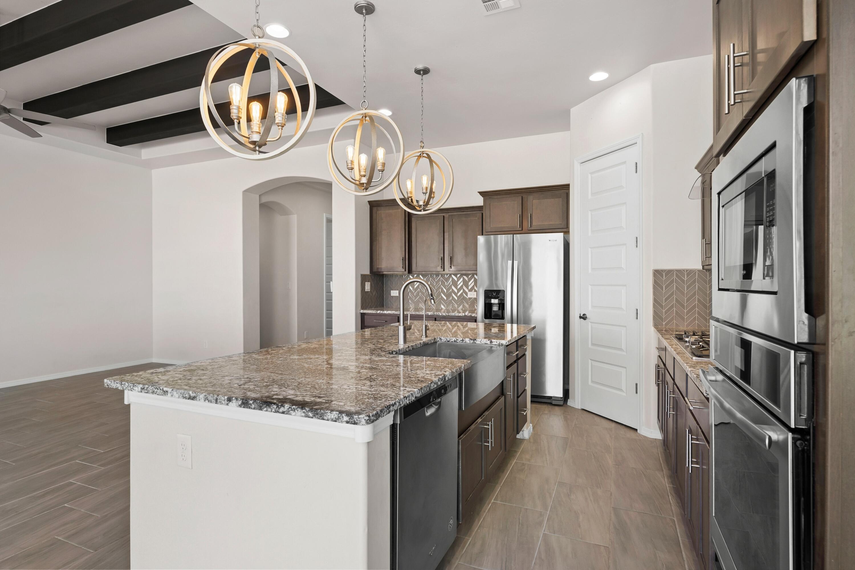 7102 Eagle Rock Court NE