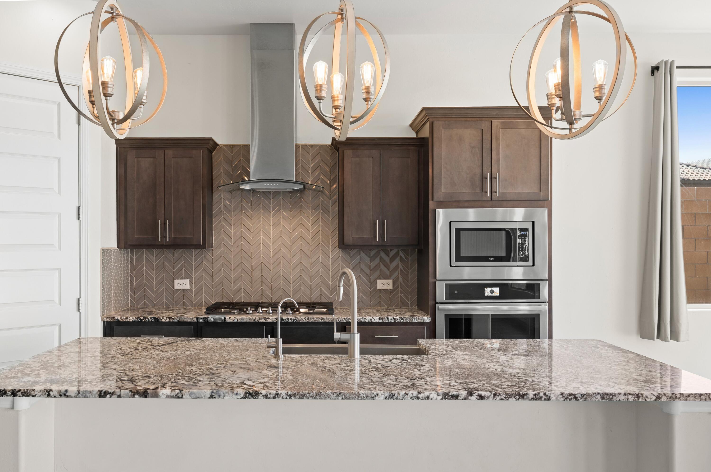 7102 Eagle Rock Court NE