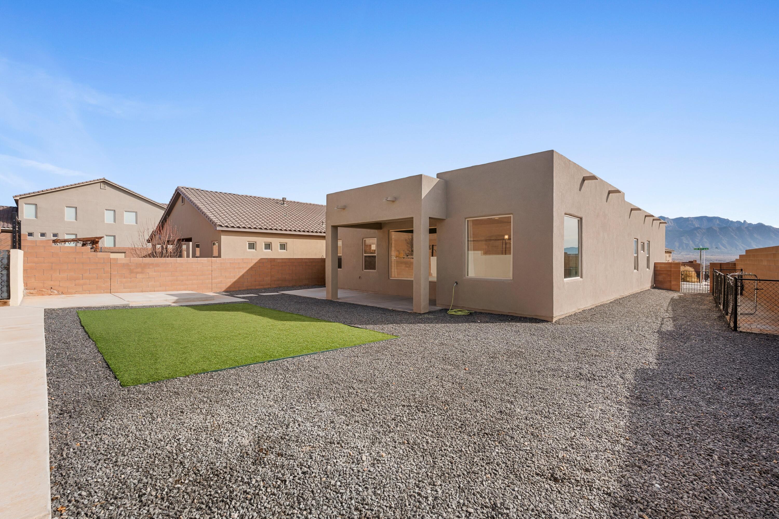 7102 Eagle Rock Court NE