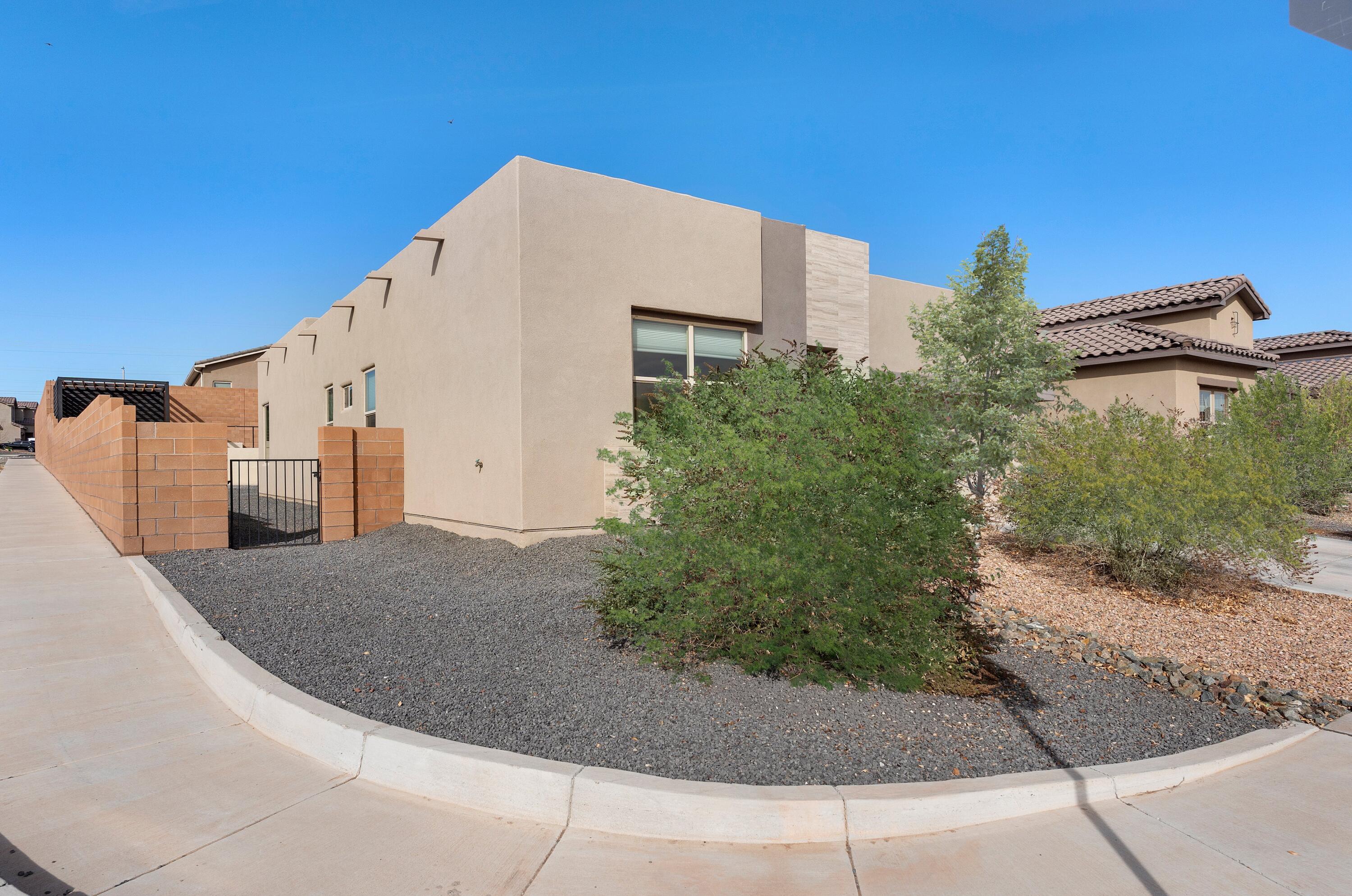 7102 Eagle Rock Court NE