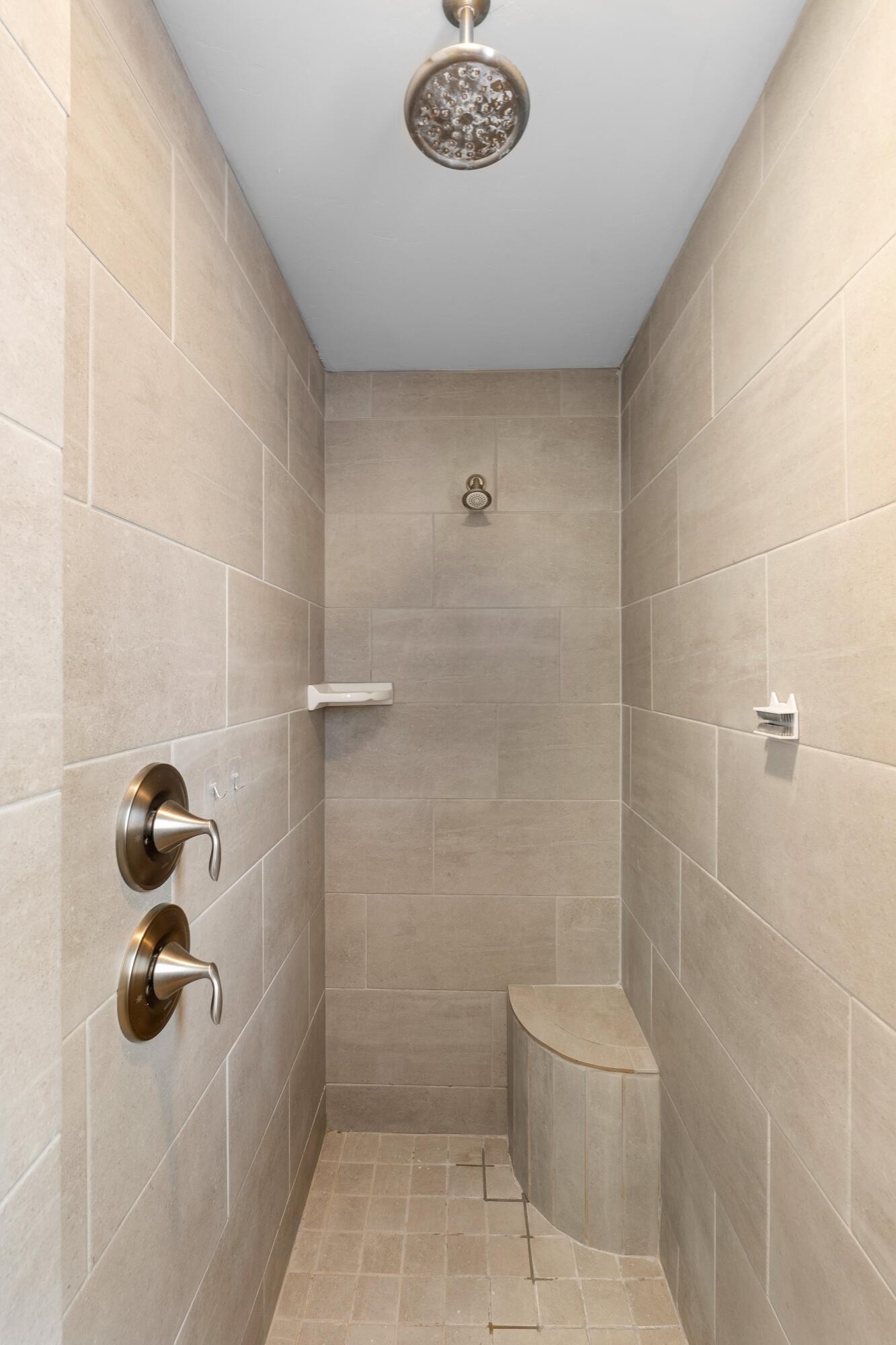 7102 Eagle Rock Court NE