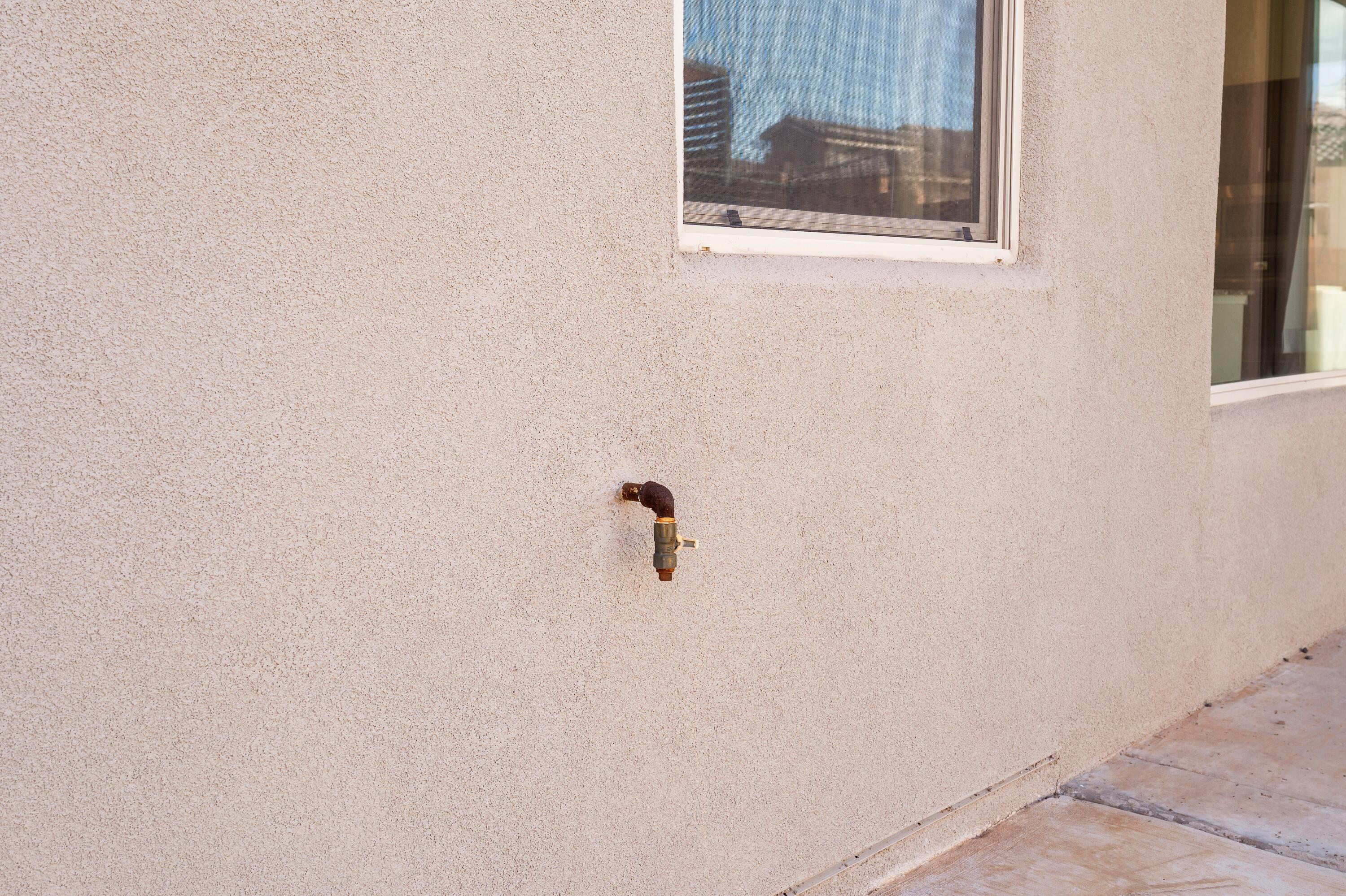 7102 Eagle Rock Court NE