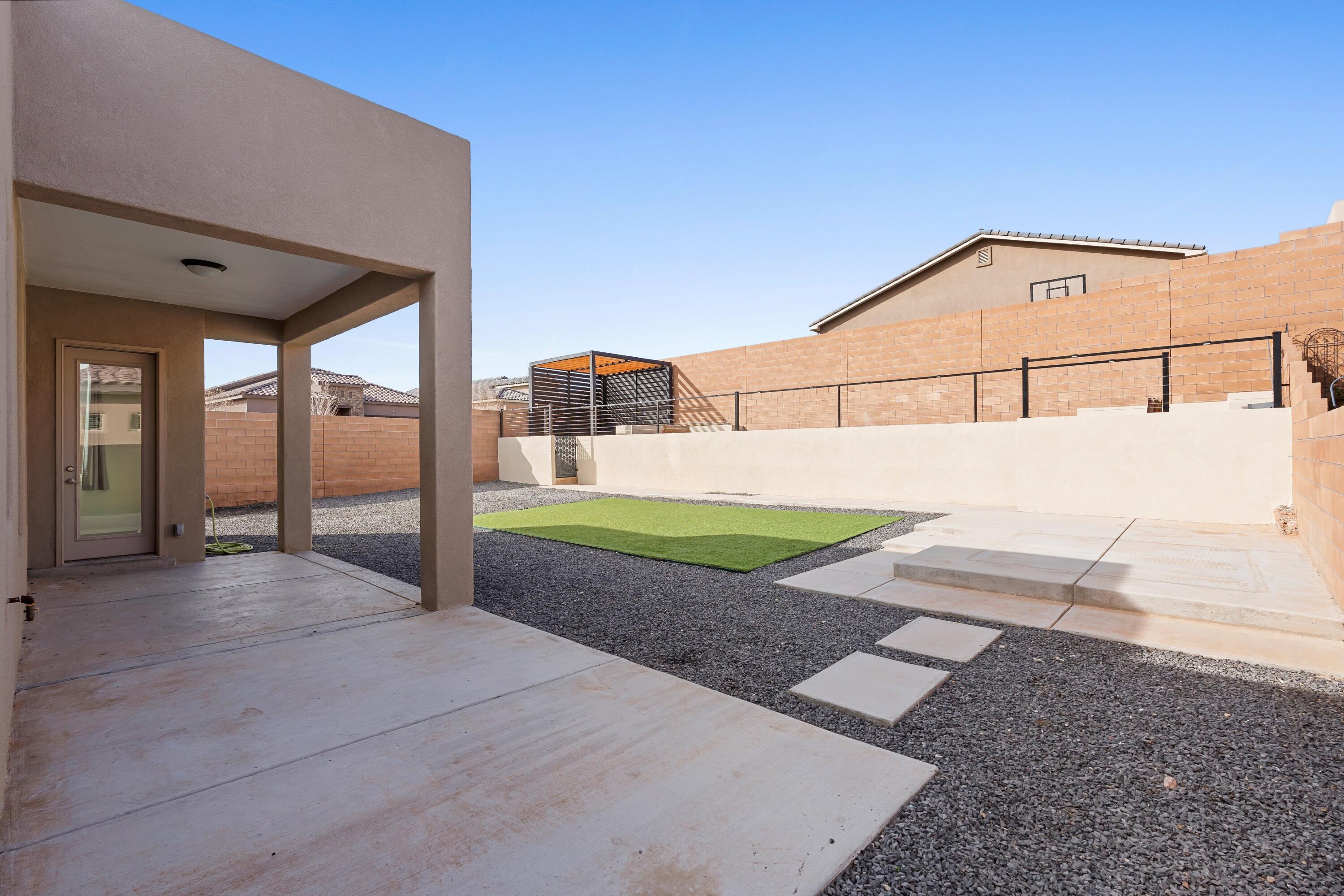 7102 Eagle Rock Court NE