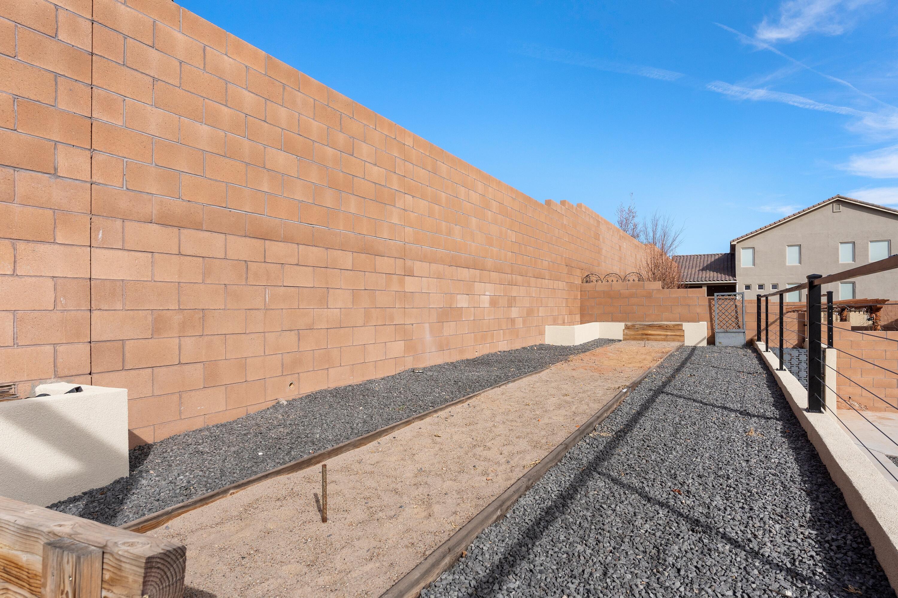 7102 Eagle Rock Court NE