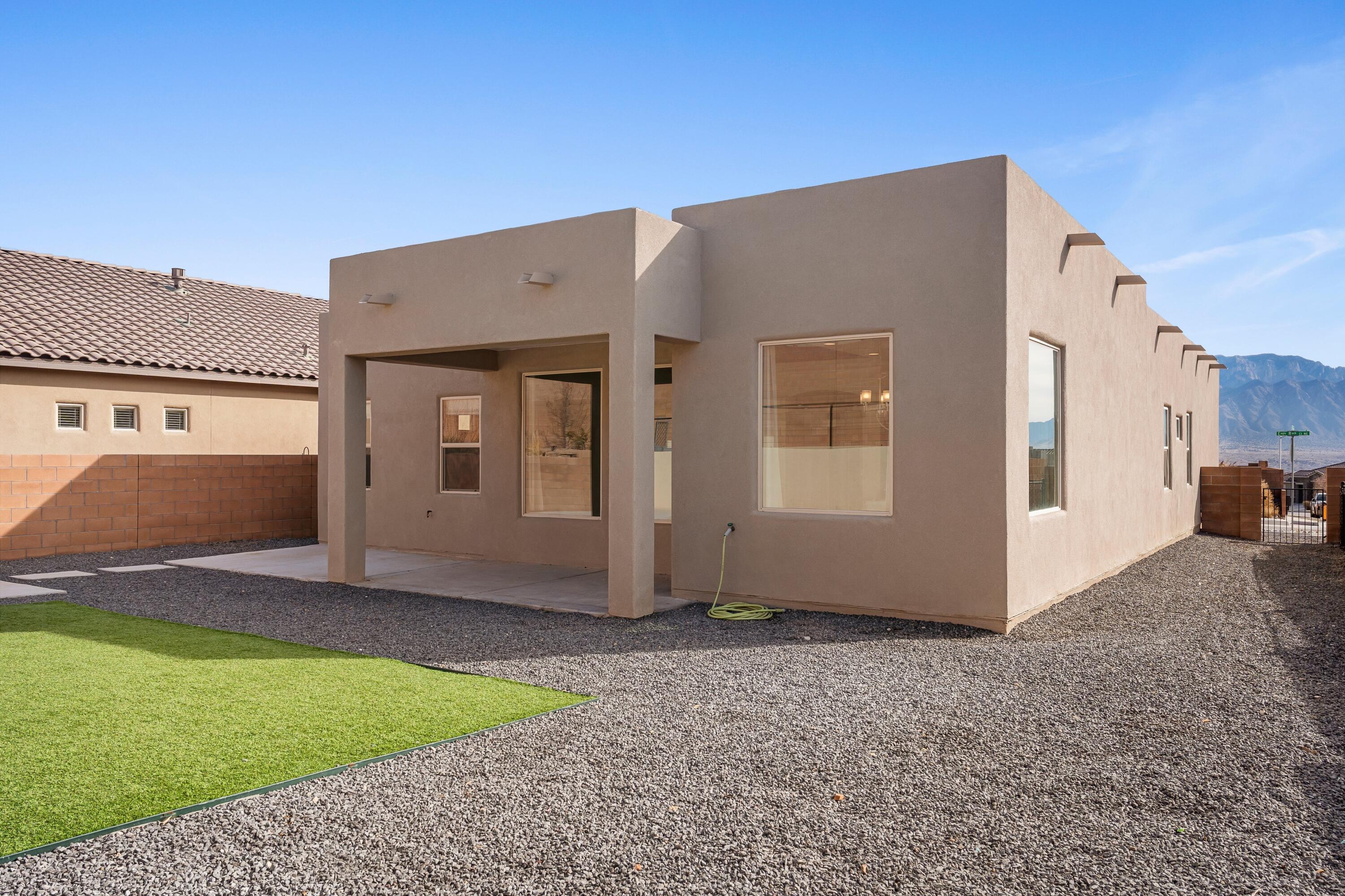 7102 Eagle Rock Court NE