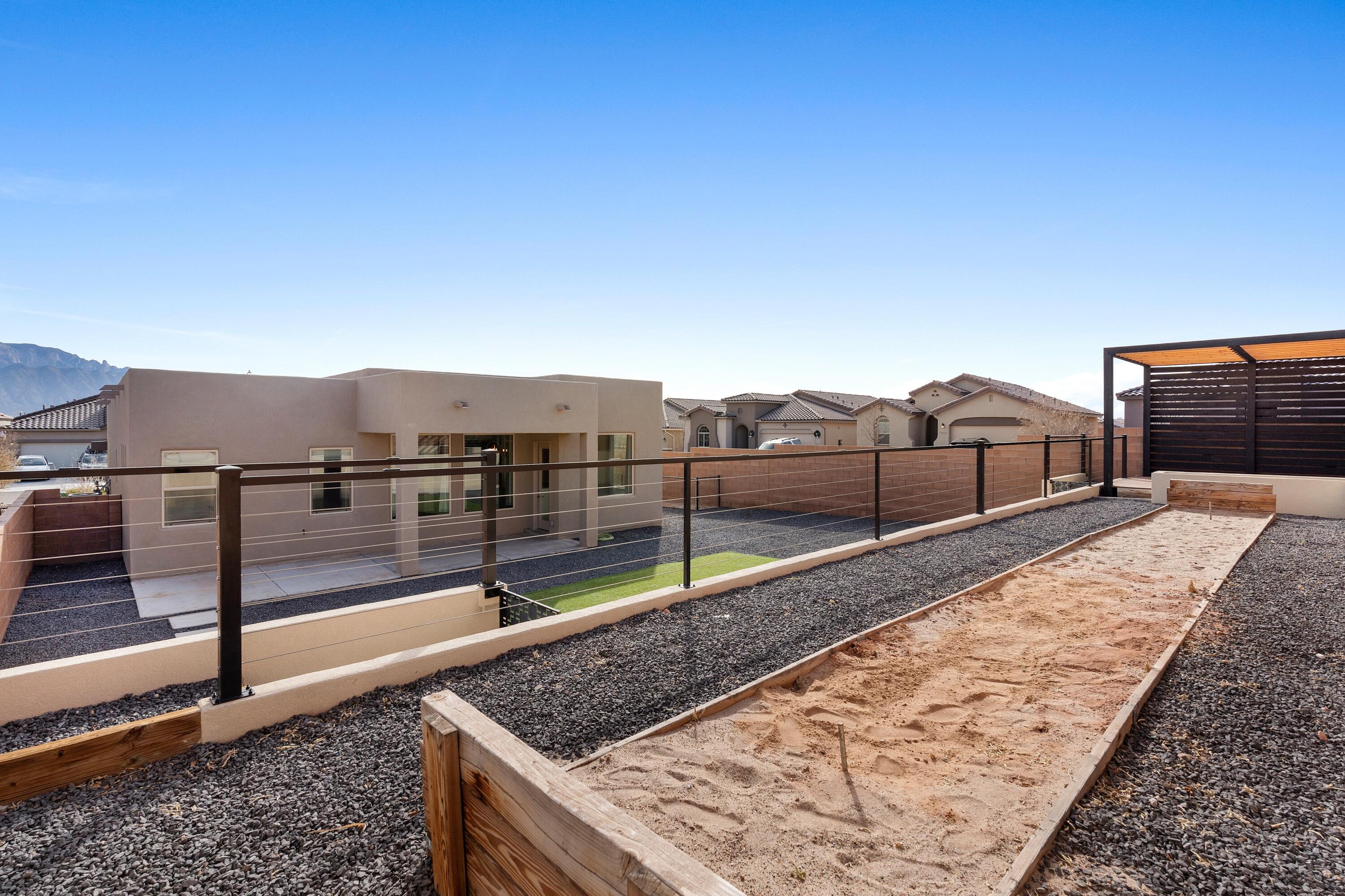 7102 Eagle Rock Court NE