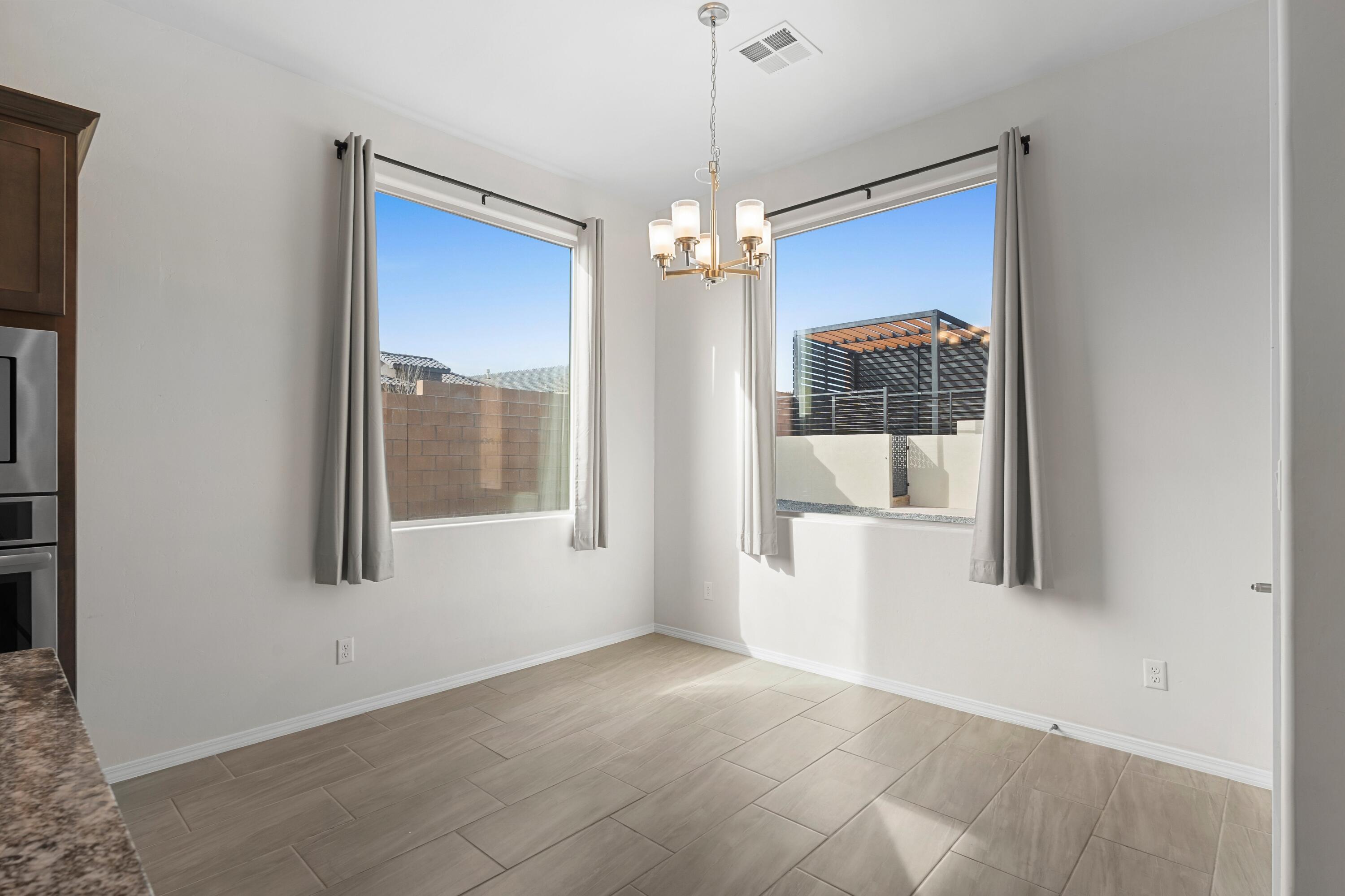 7102 Eagle Rock Court NE