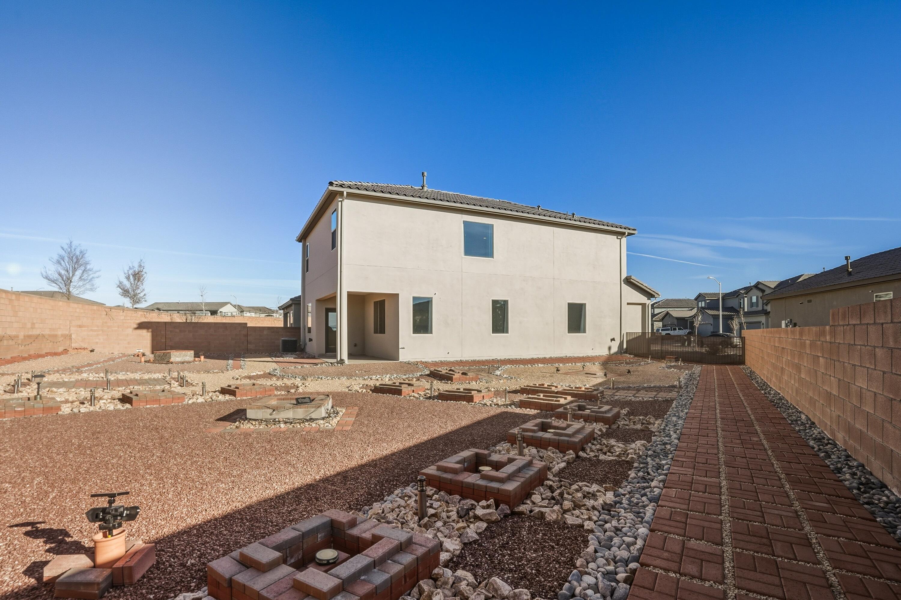 3209 Tazanita Loop SE