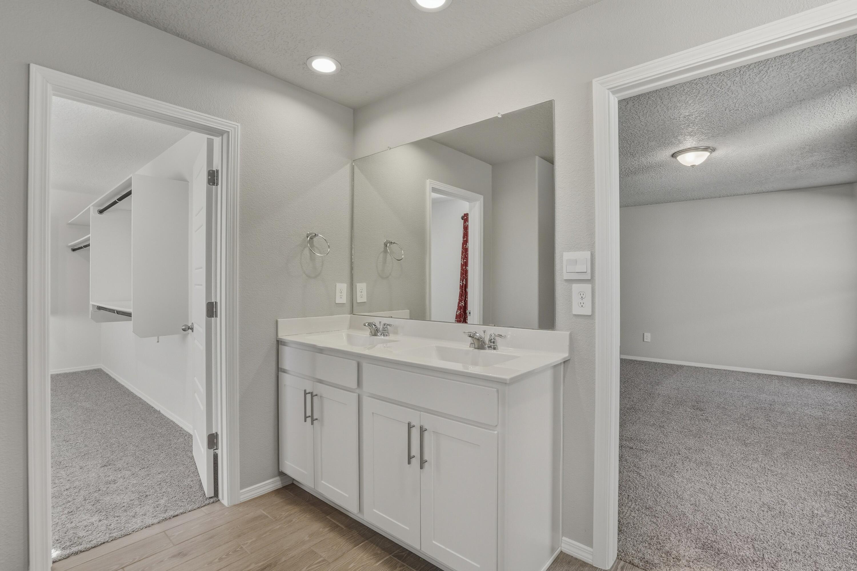 3209 Tazanita Loop SE