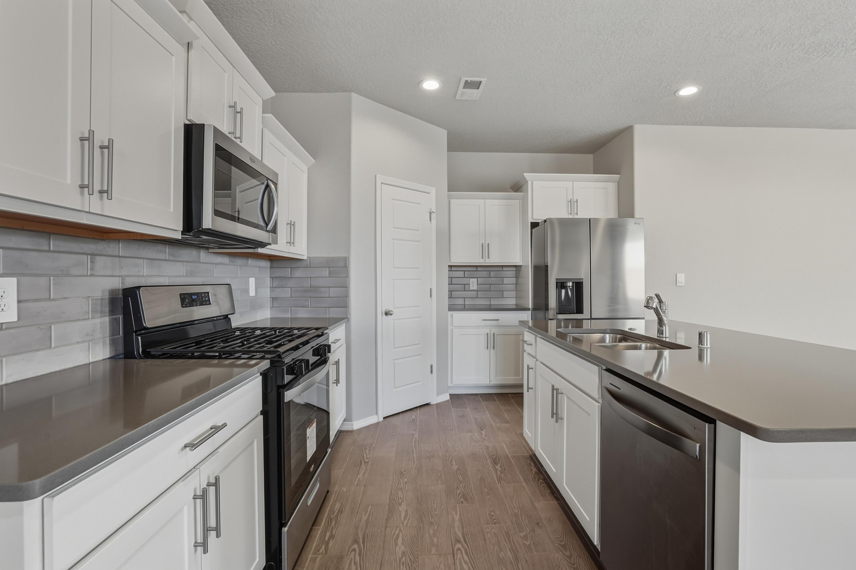 3209 Tazanita Loop SE