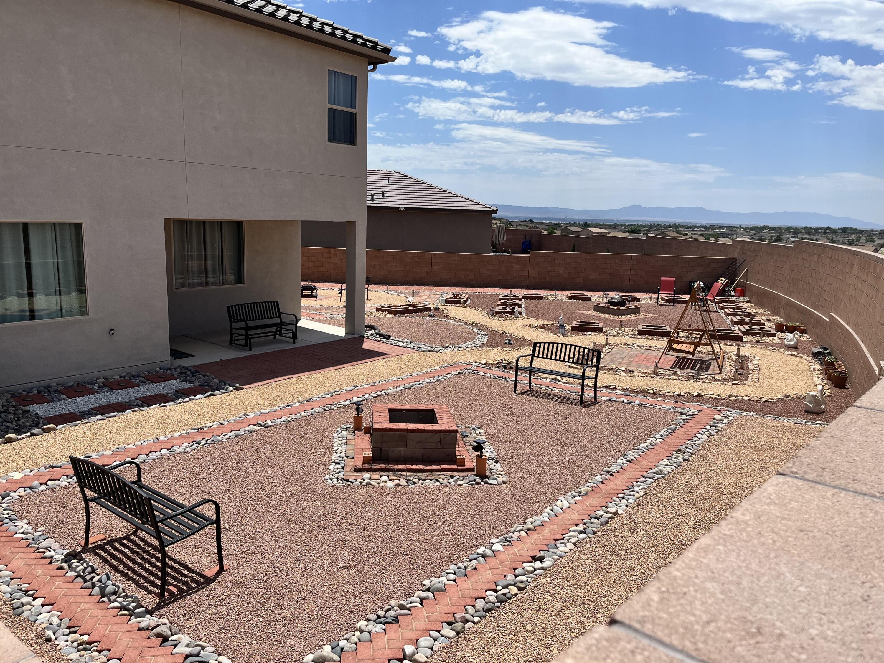 3209 Tazanita Loop SE