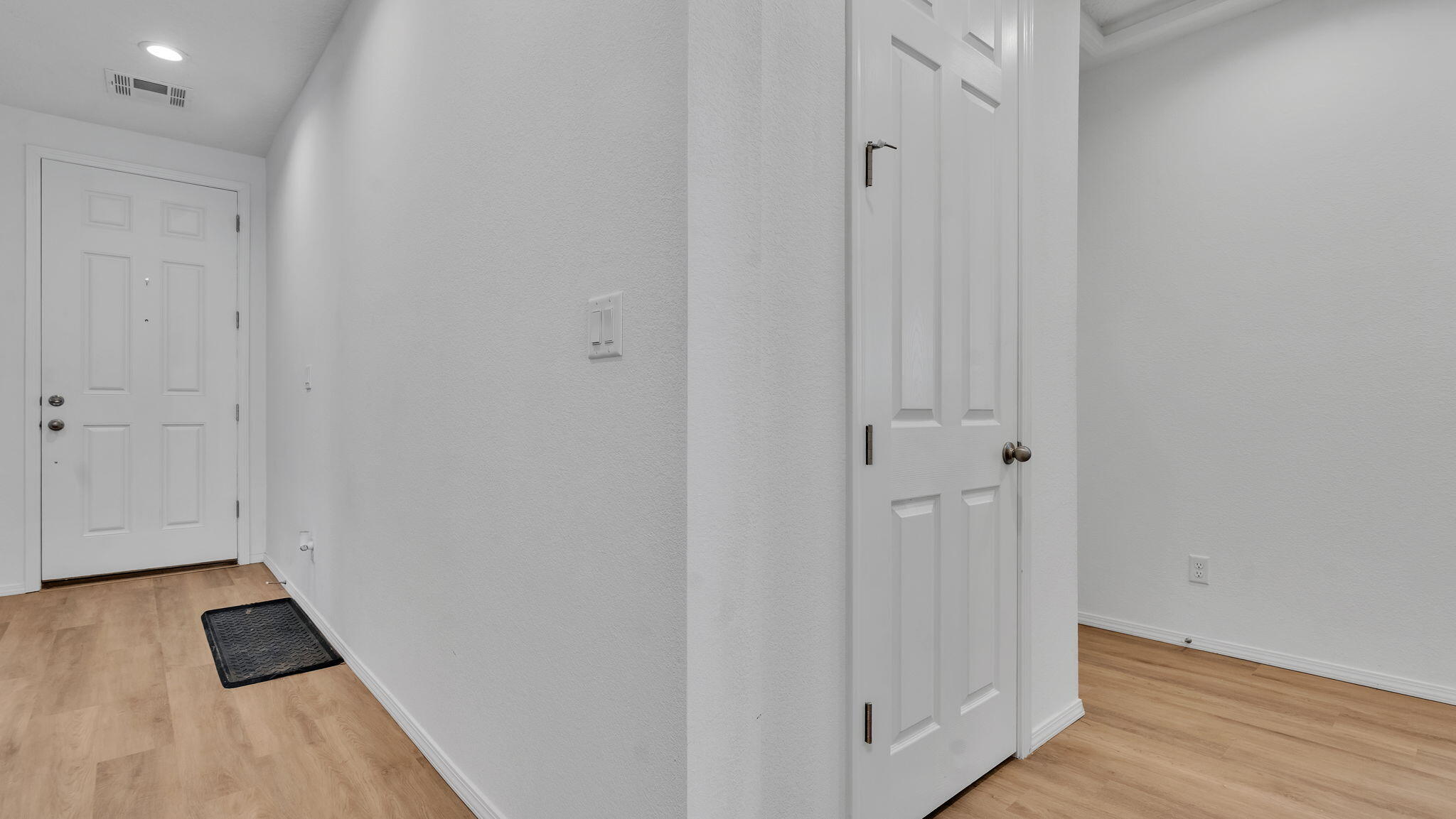 1371 Vallecito Court NW