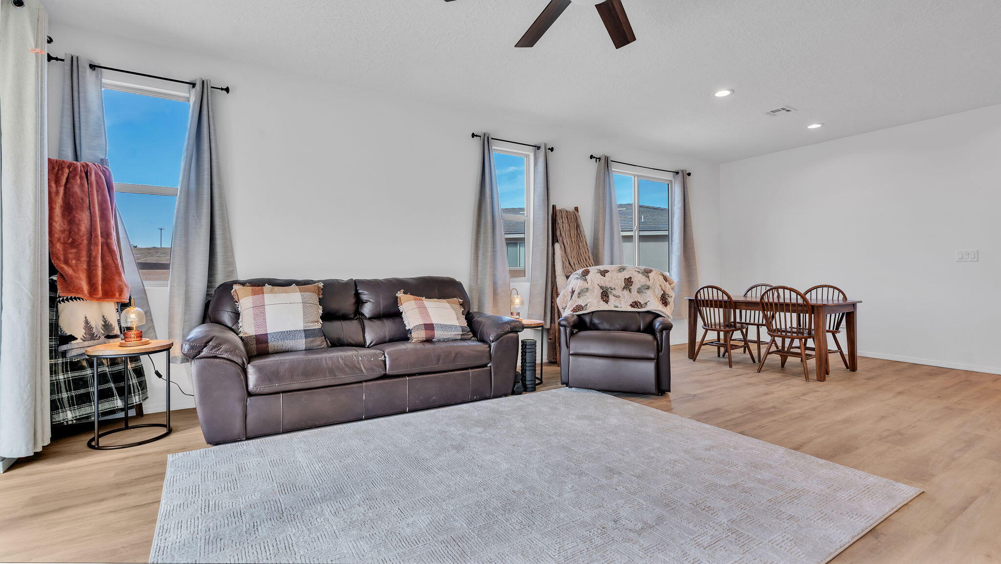 1371 Vallecito Court NW