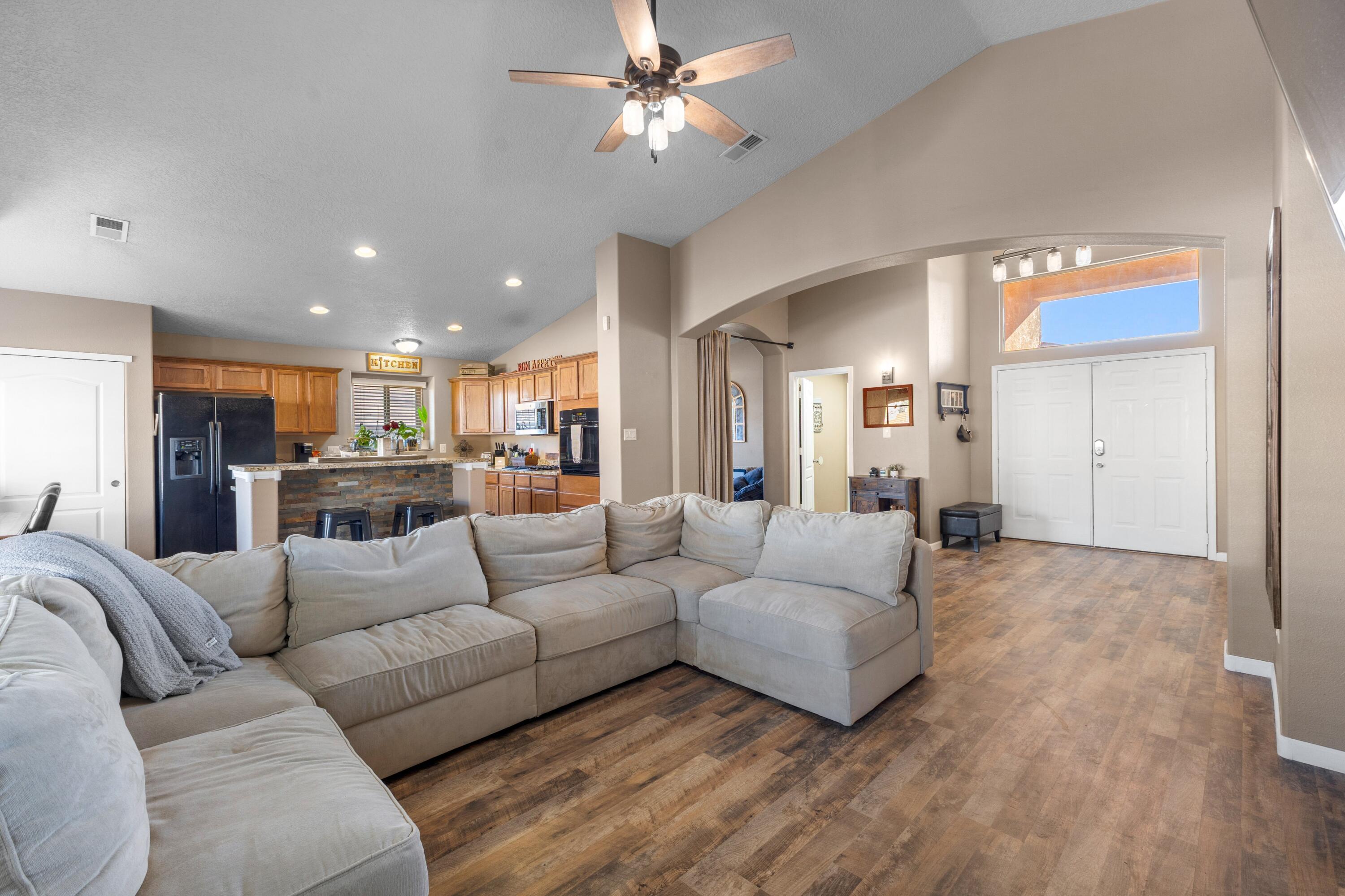 2512 Mesa Crotalo Road SE