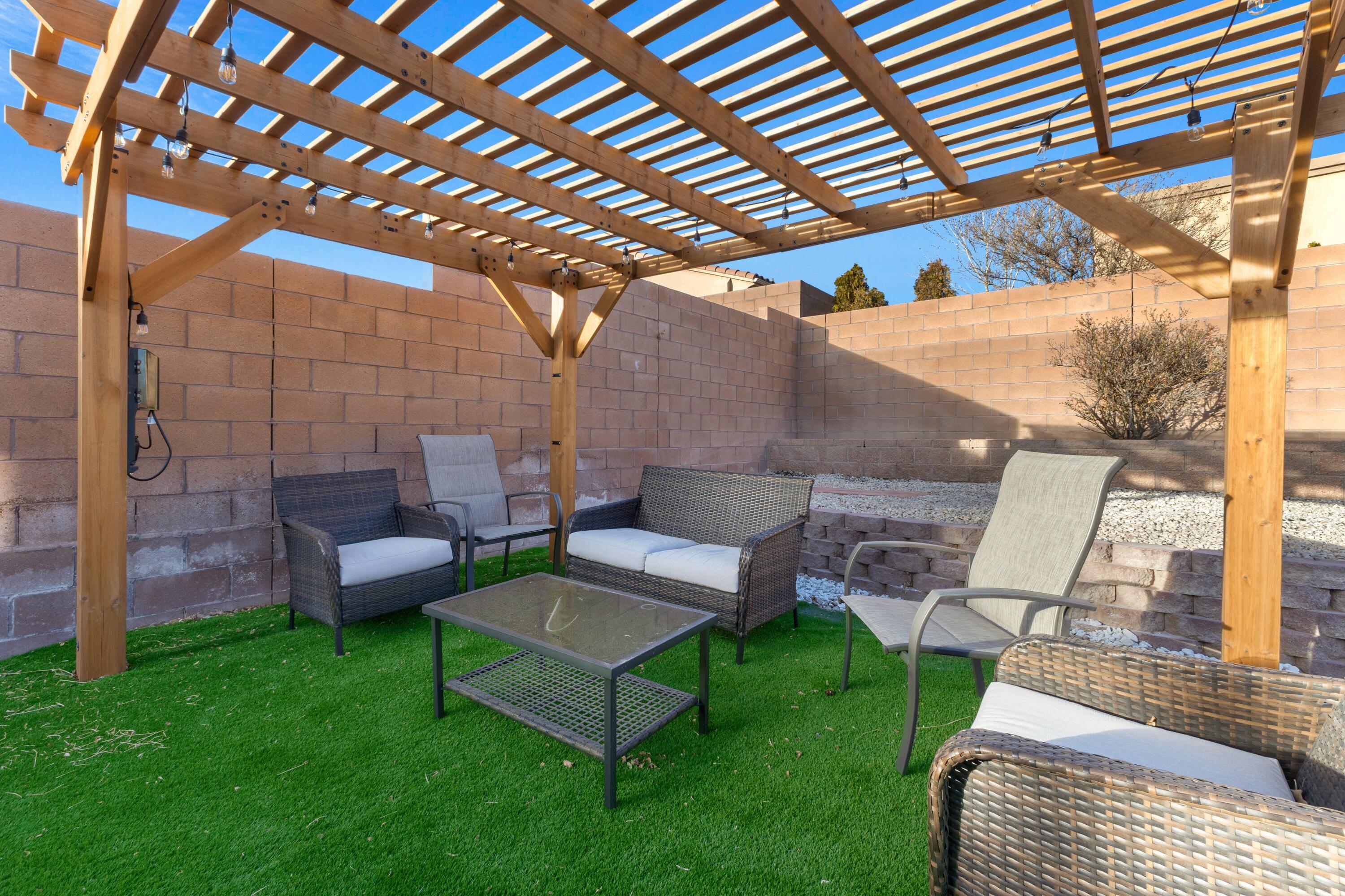 2512 Mesa Crotalo Road SE