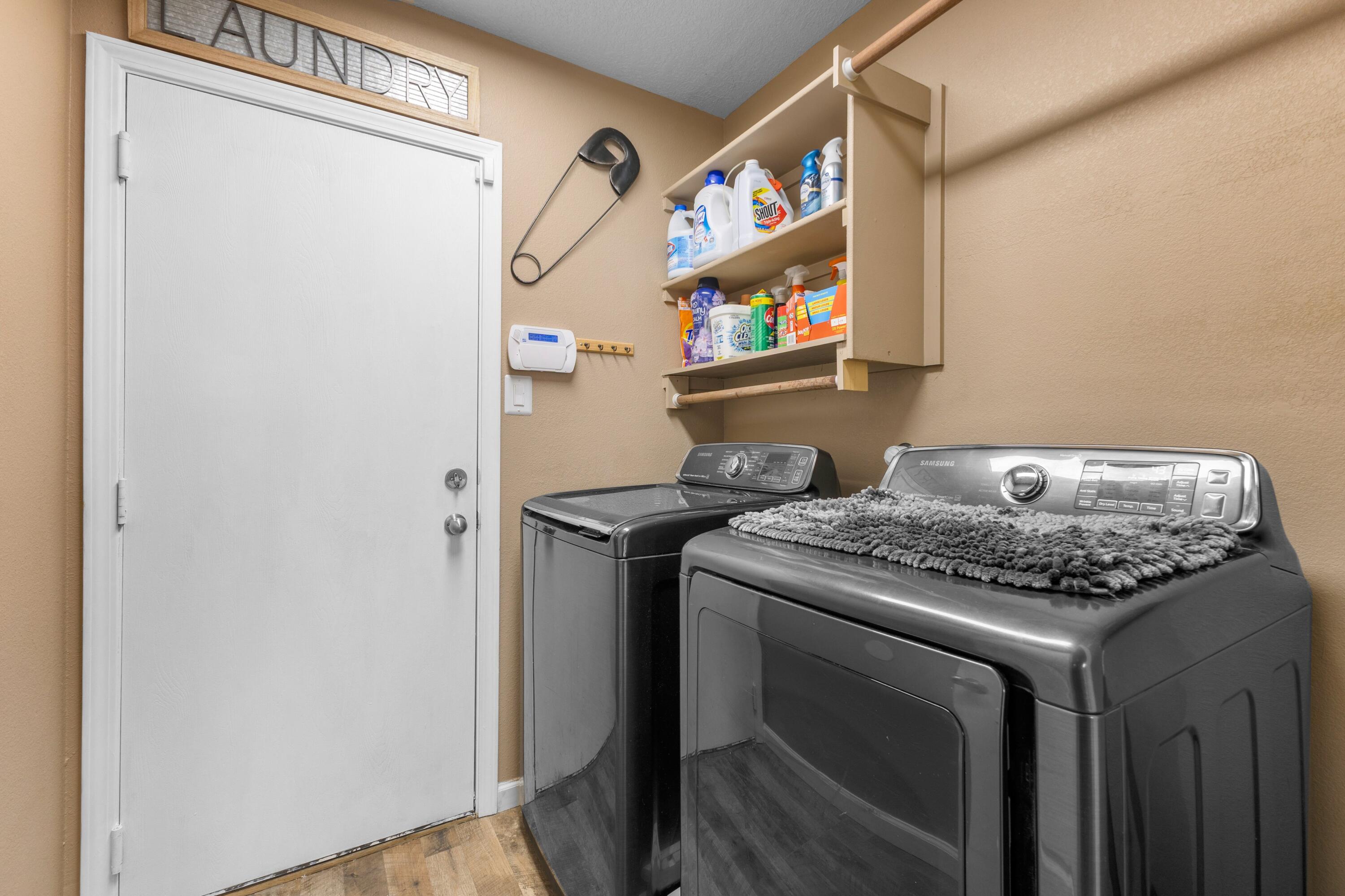 2512 Mesa Crotalo Road SE