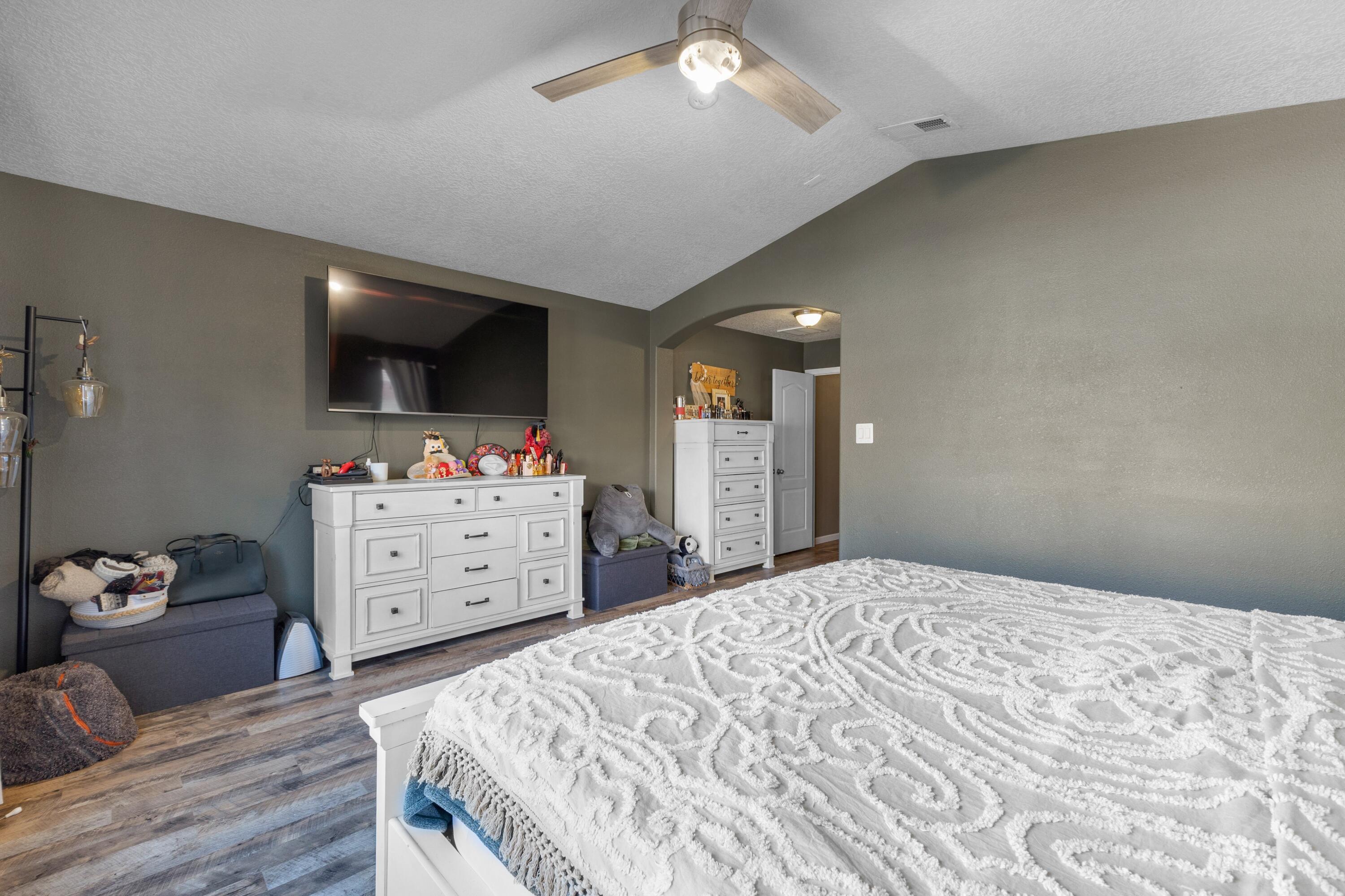 2512 Mesa Crotalo Road SE