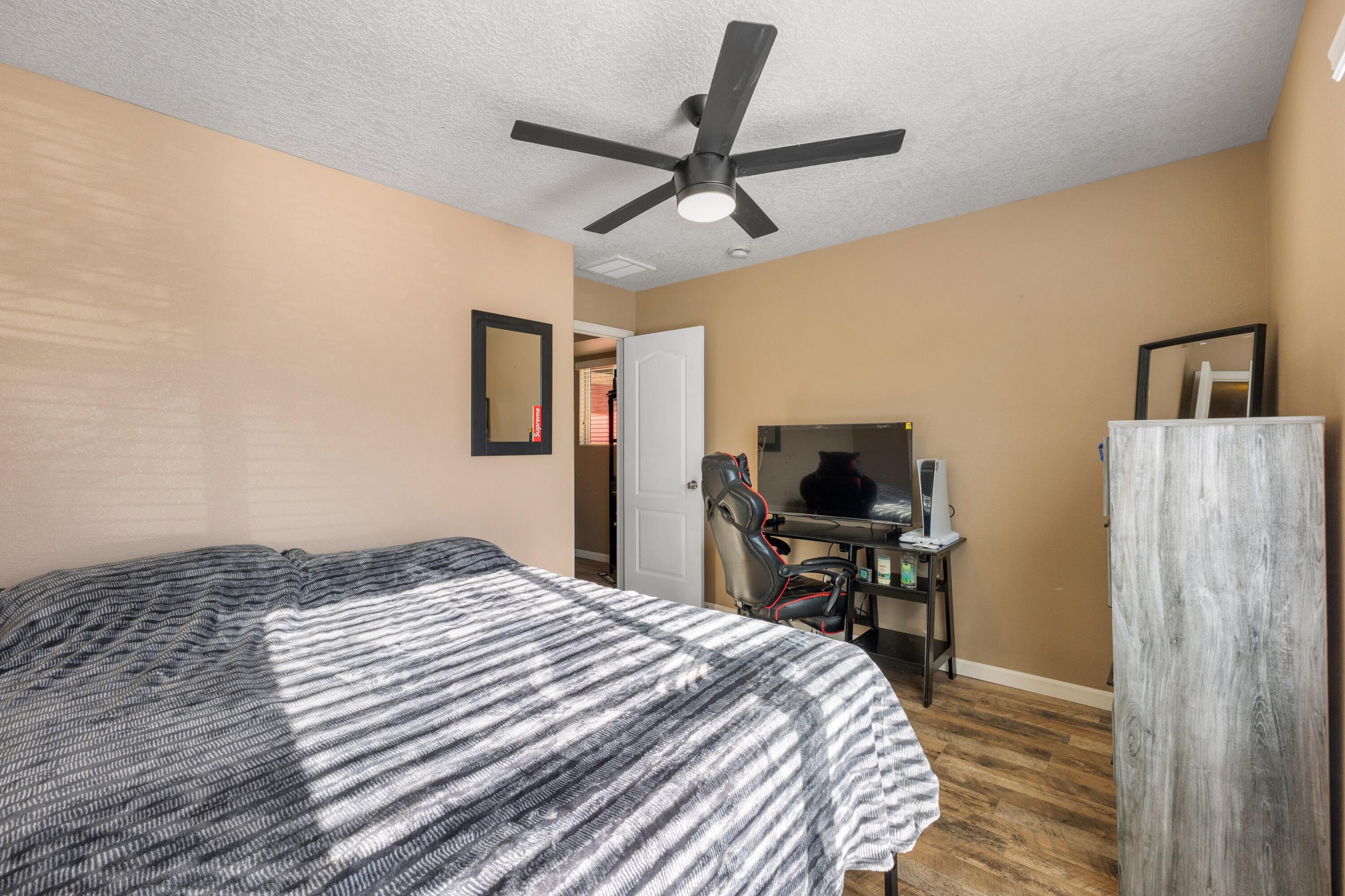 2512 Mesa Crotalo Road SE