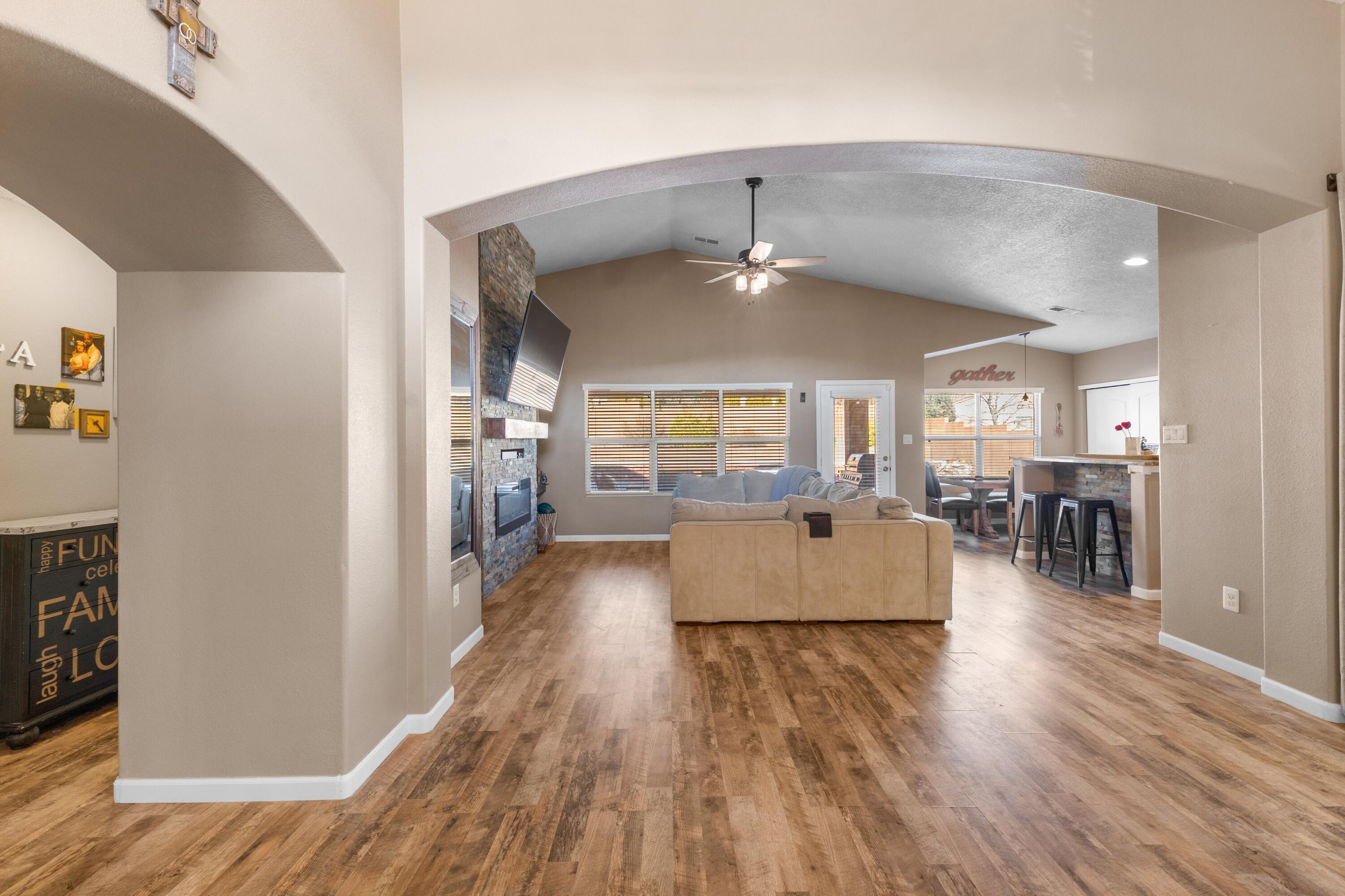 2512 Mesa Crotalo Road SE