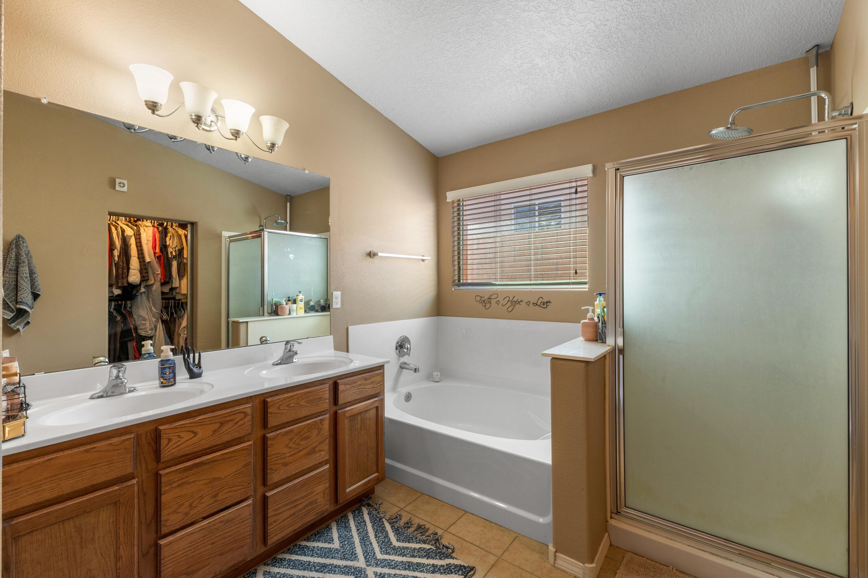 2512 Mesa Crotalo Road SE