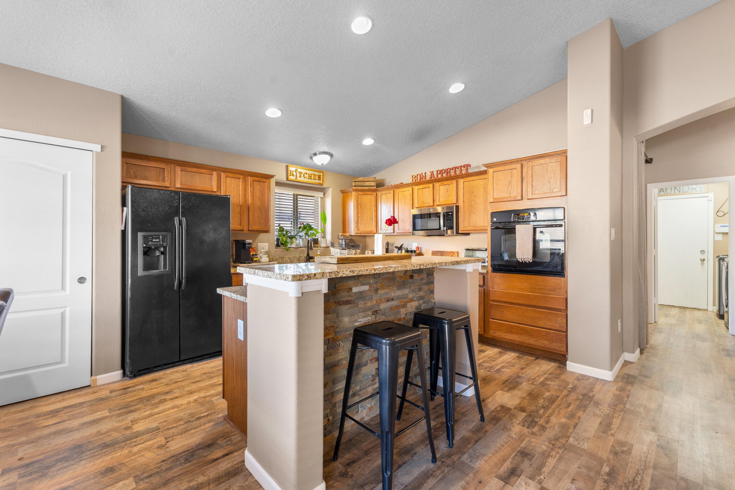 2512 Mesa Crotalo Road SE