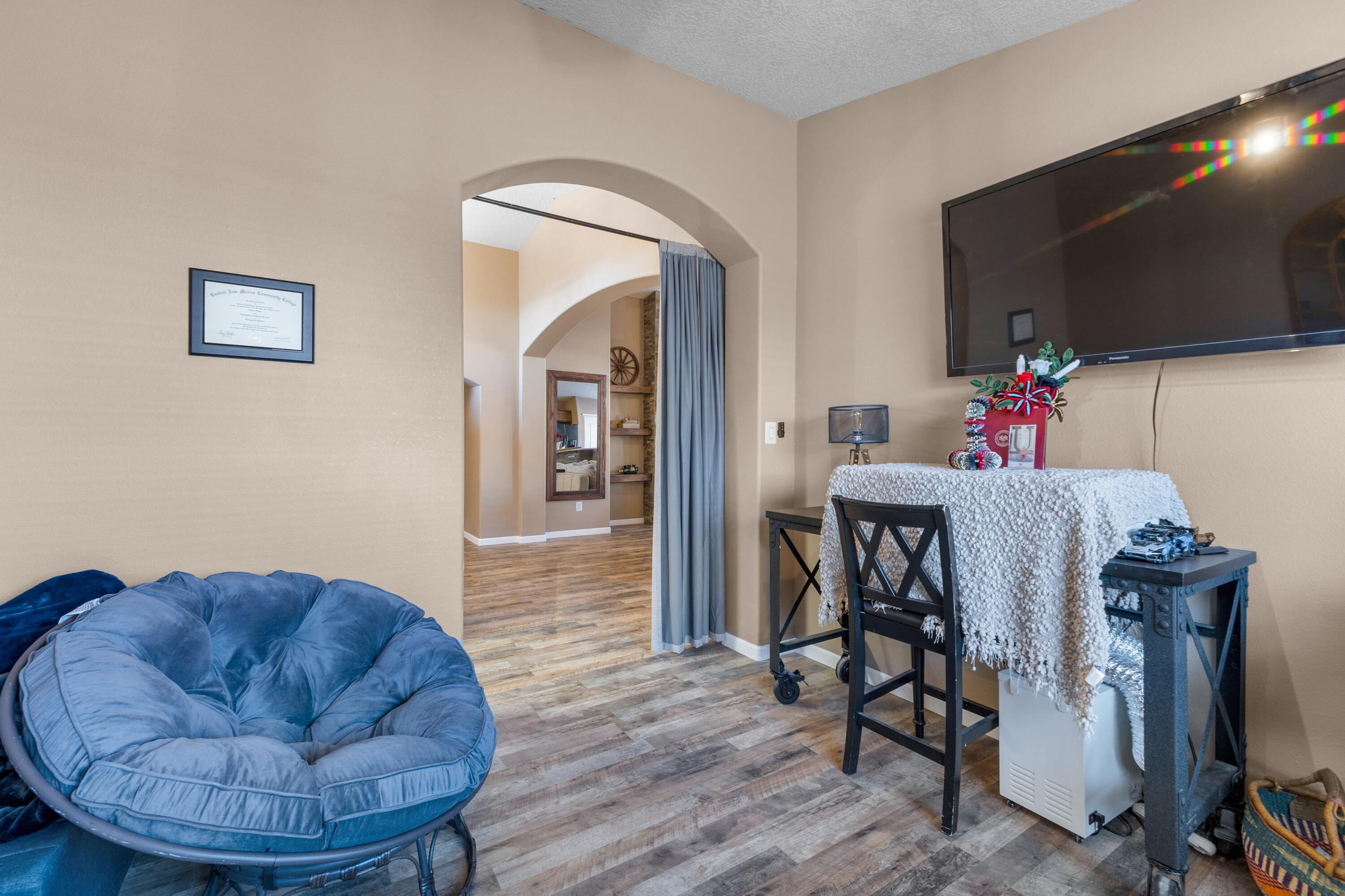 2512 Mesa Crotalo Road SE