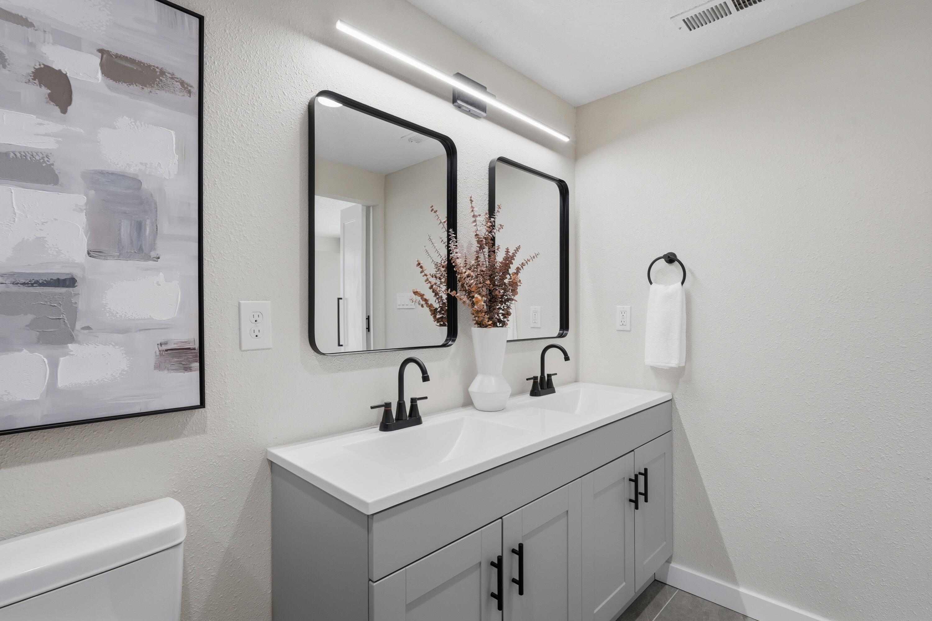 110 Tyrone Avenue NW