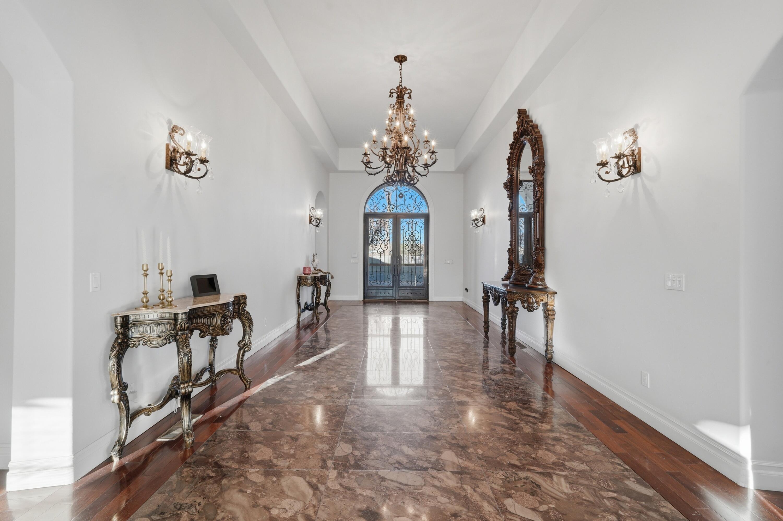 800 Salida Sandia SW