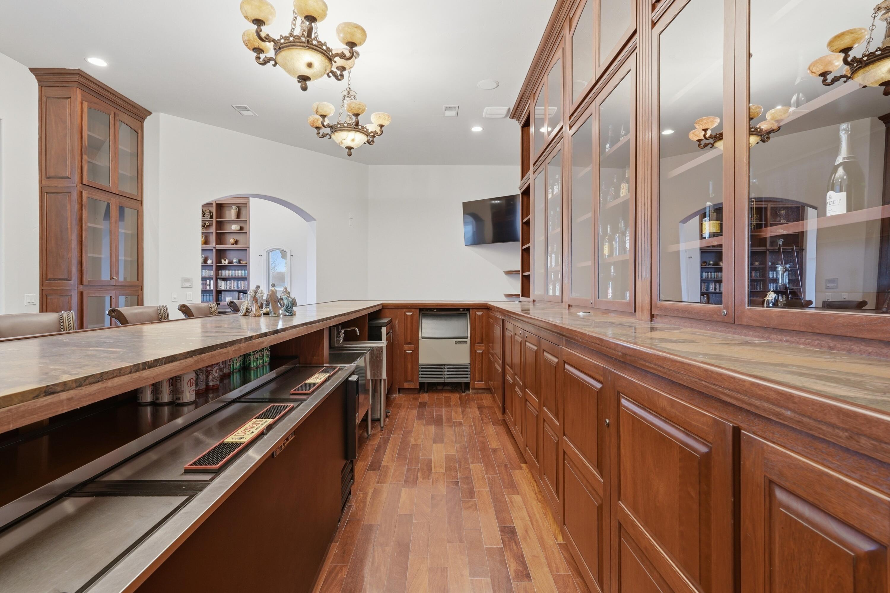 800 Salida Sandia SW