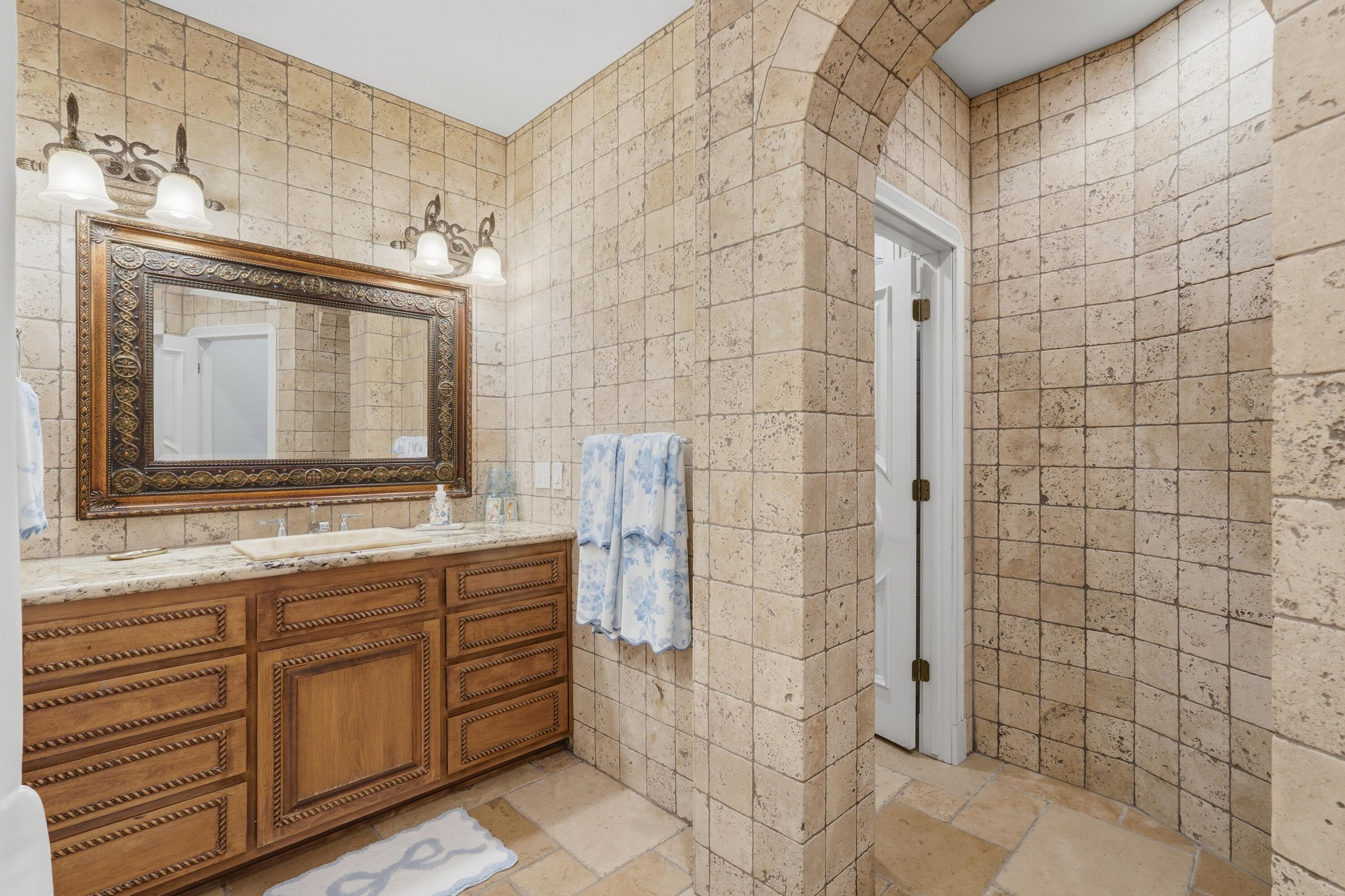 800 Salida Sandia SW