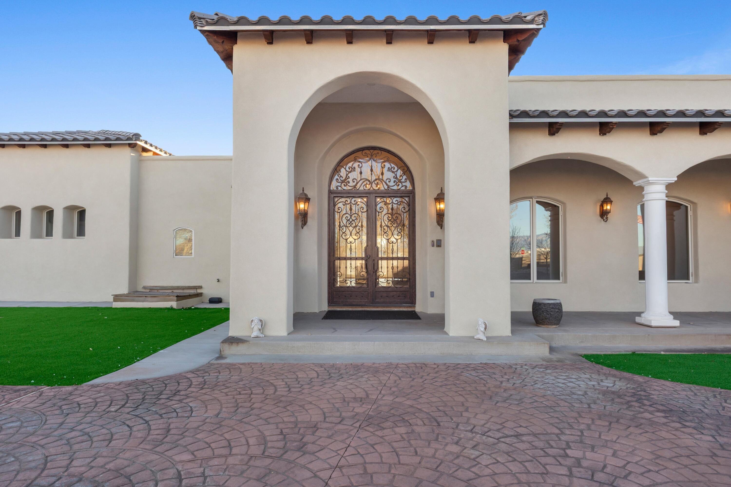 800 Salida Sandia SW