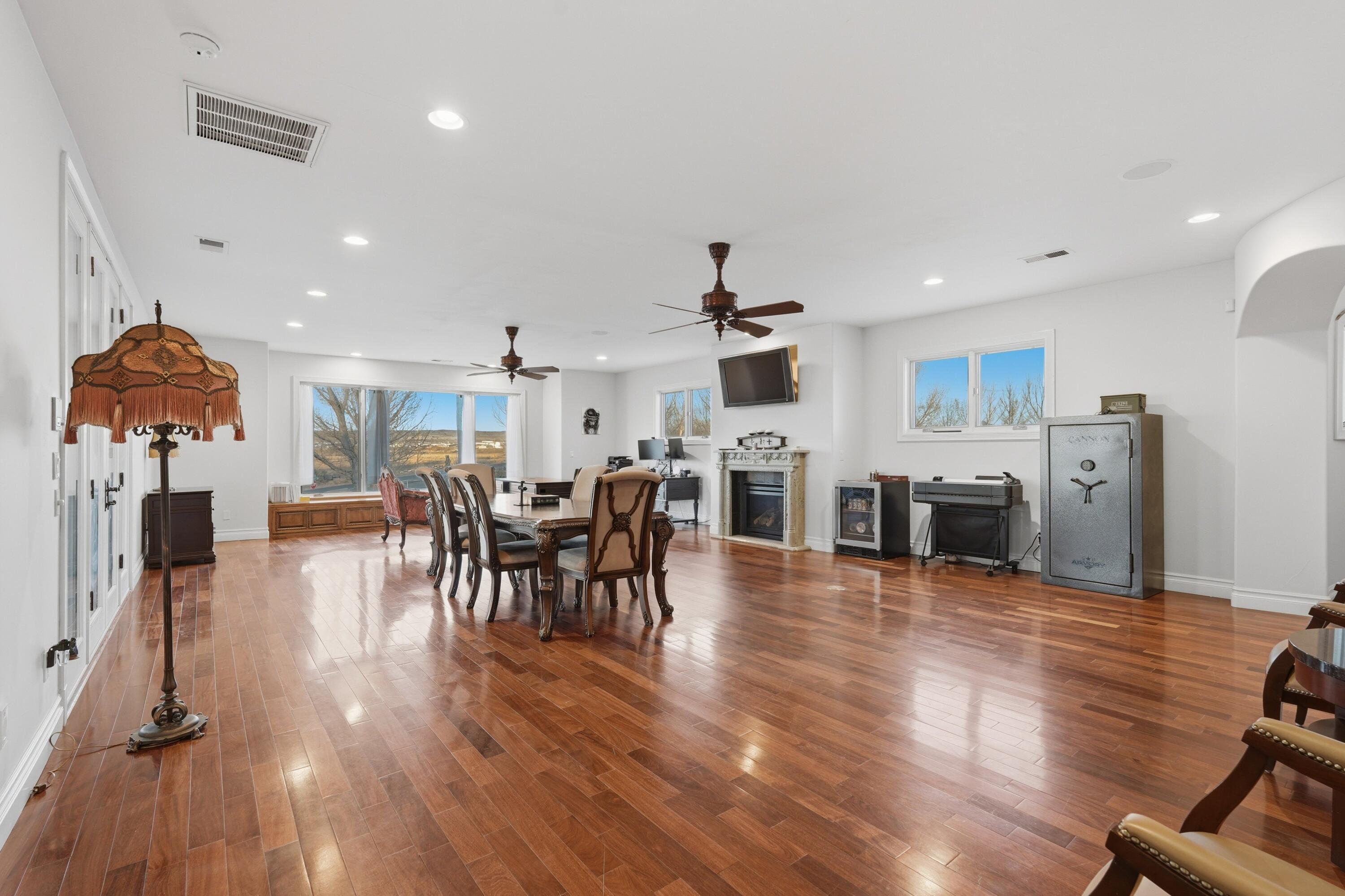 800 Salida Sandia SW