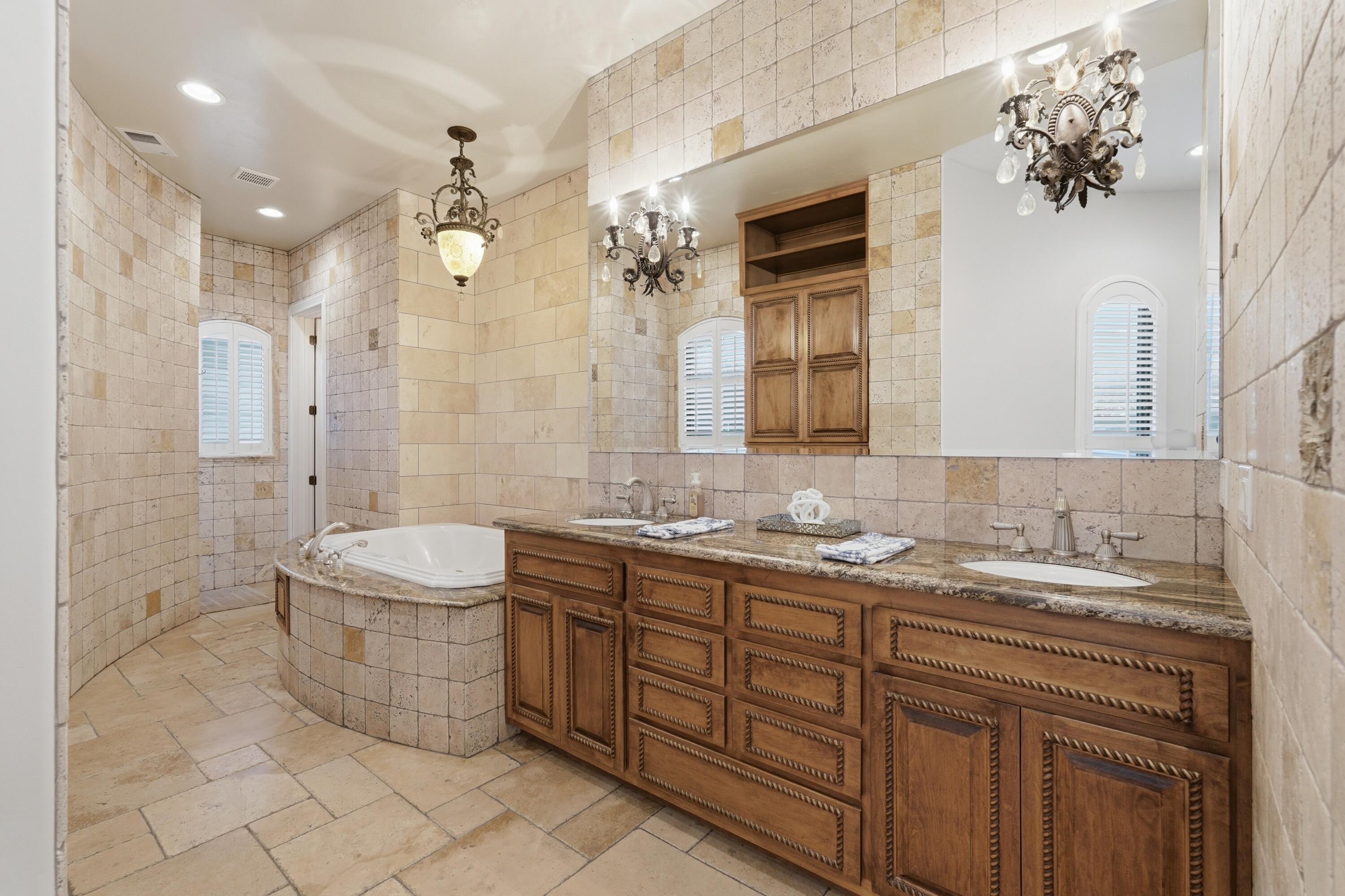 800 Salida Sandia SW