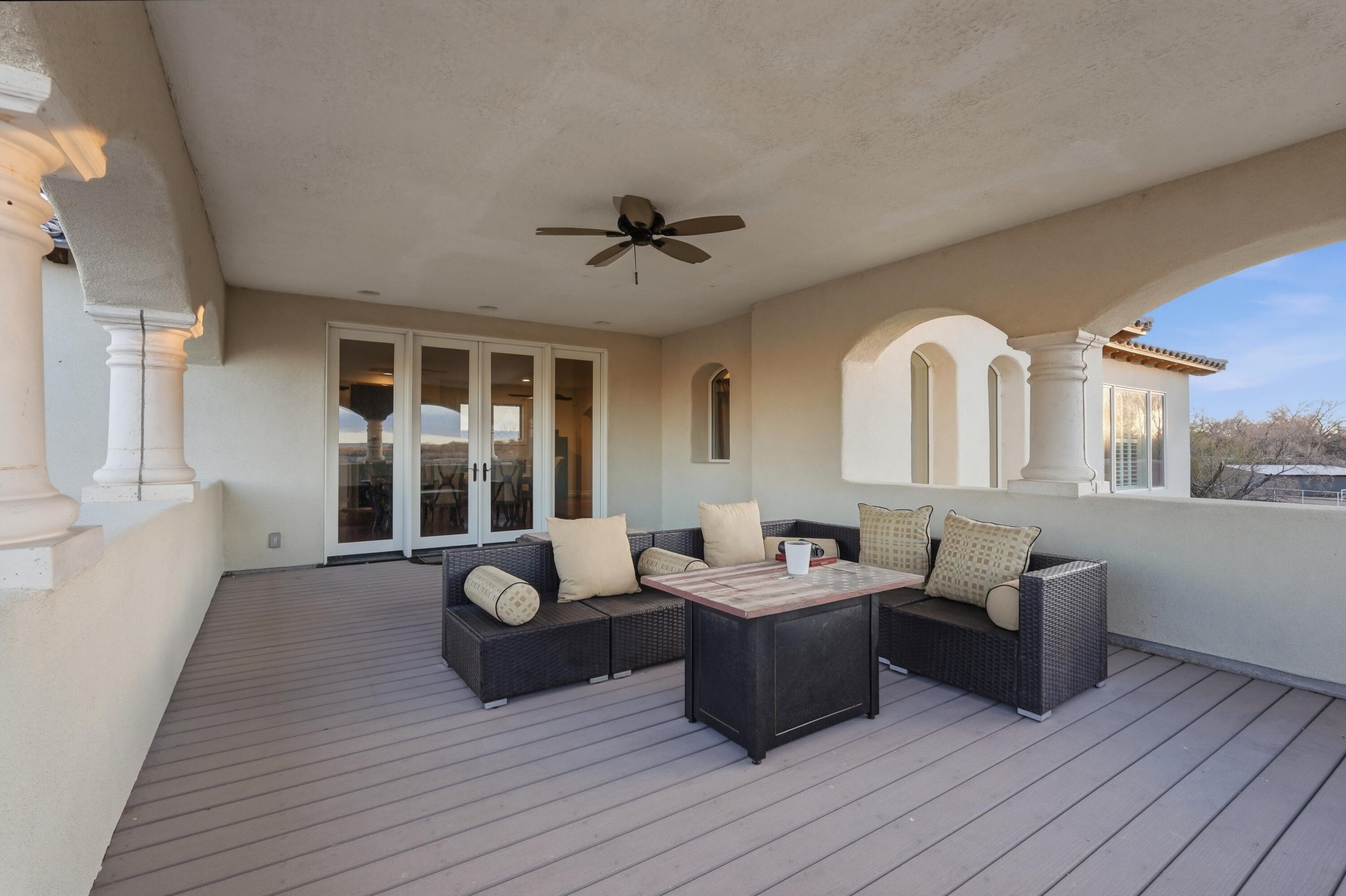 800 Salida Sandia SW