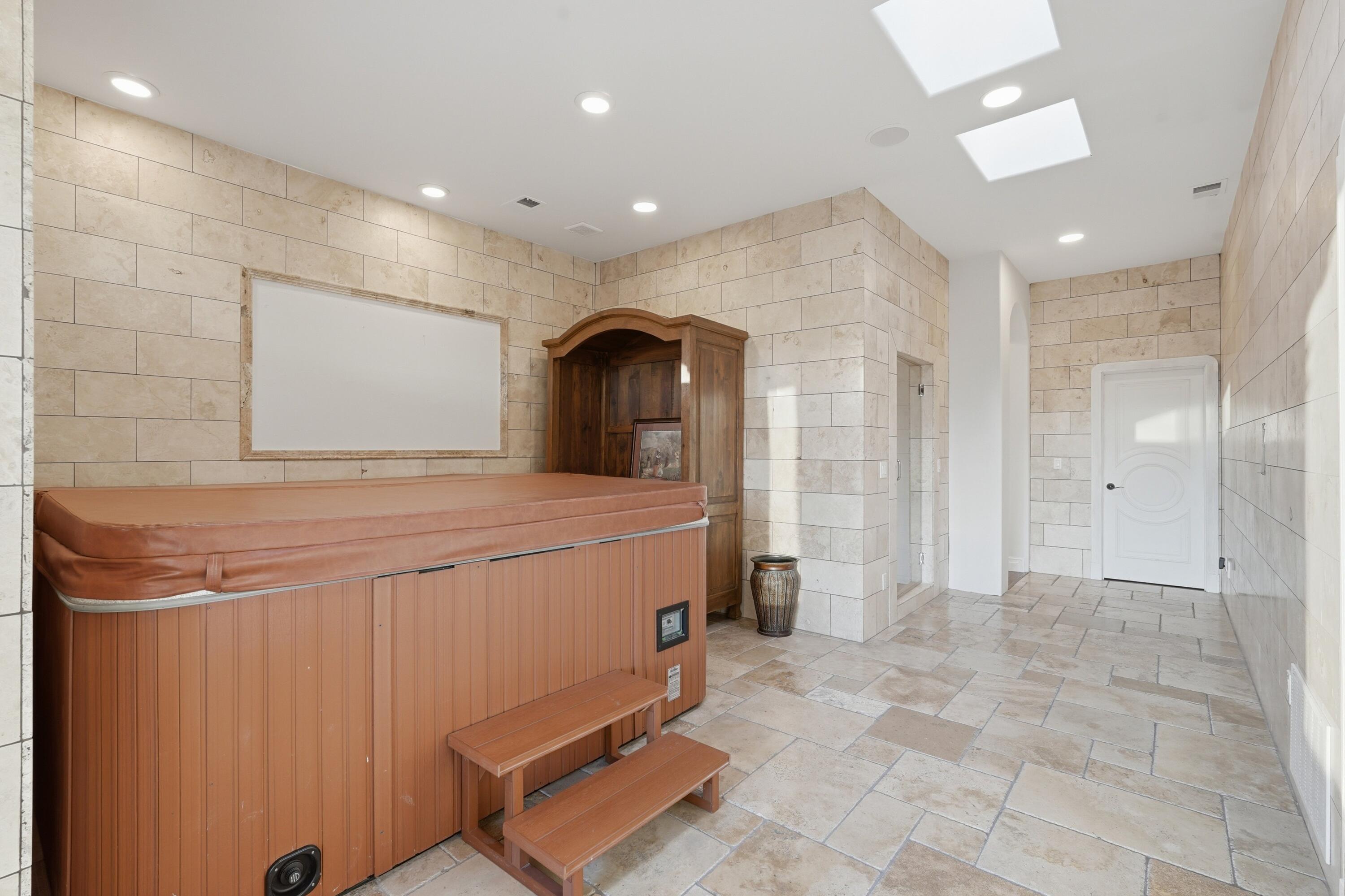 800 Salida Sandia SW