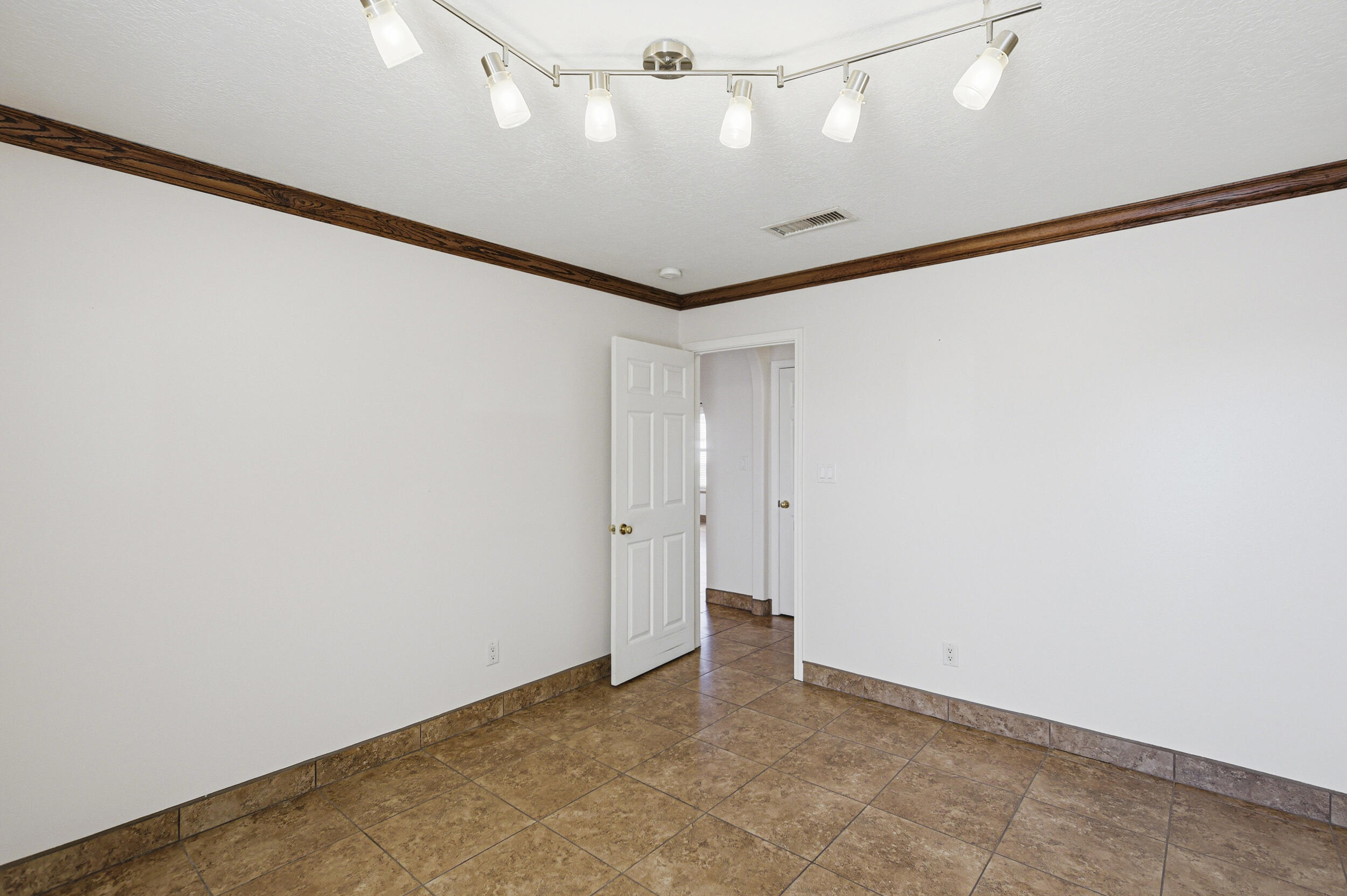 112 San Lucas Avenue