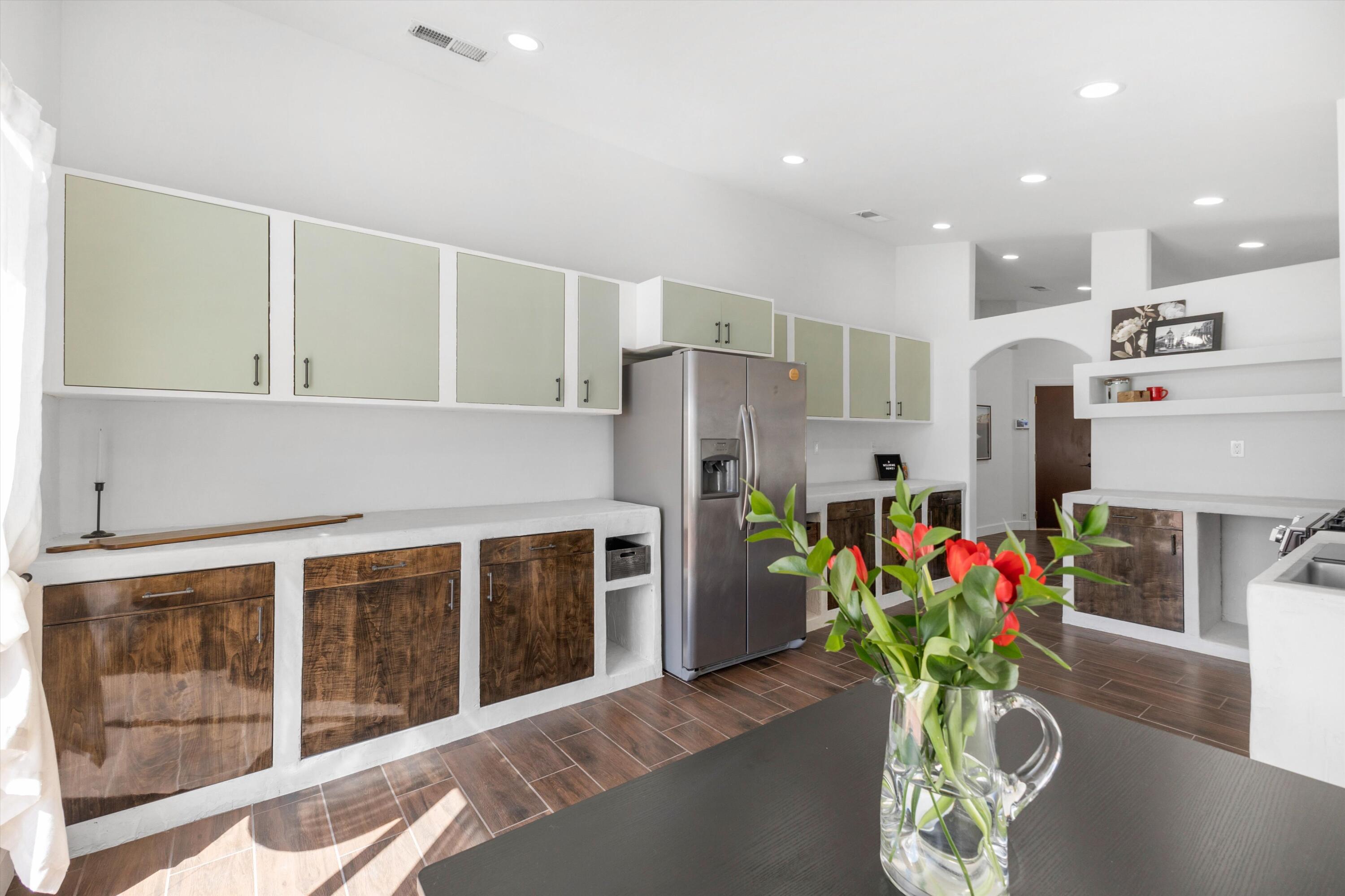 6128 Full Moon Avenue NW