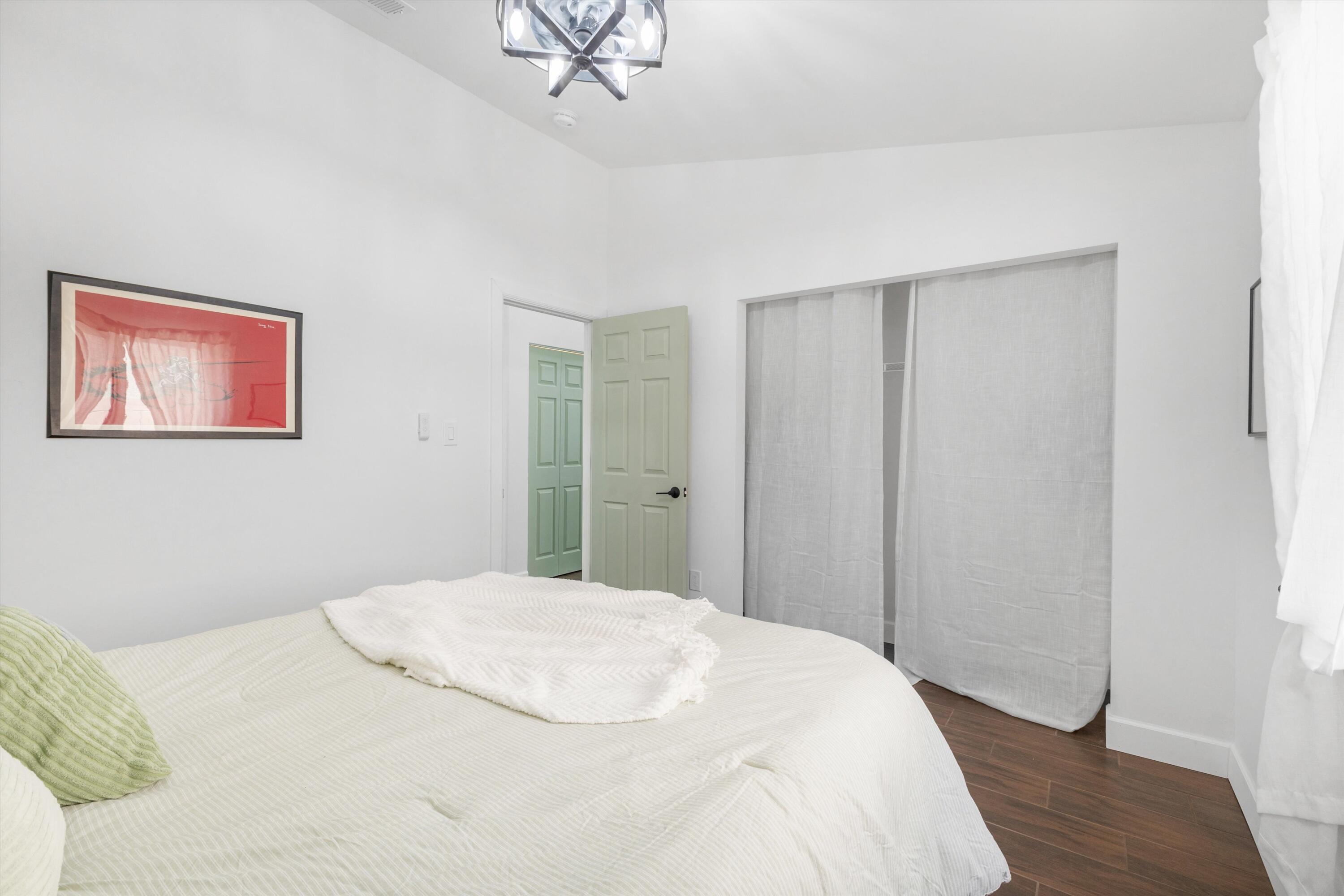 6128 Full Moon Avenue NW