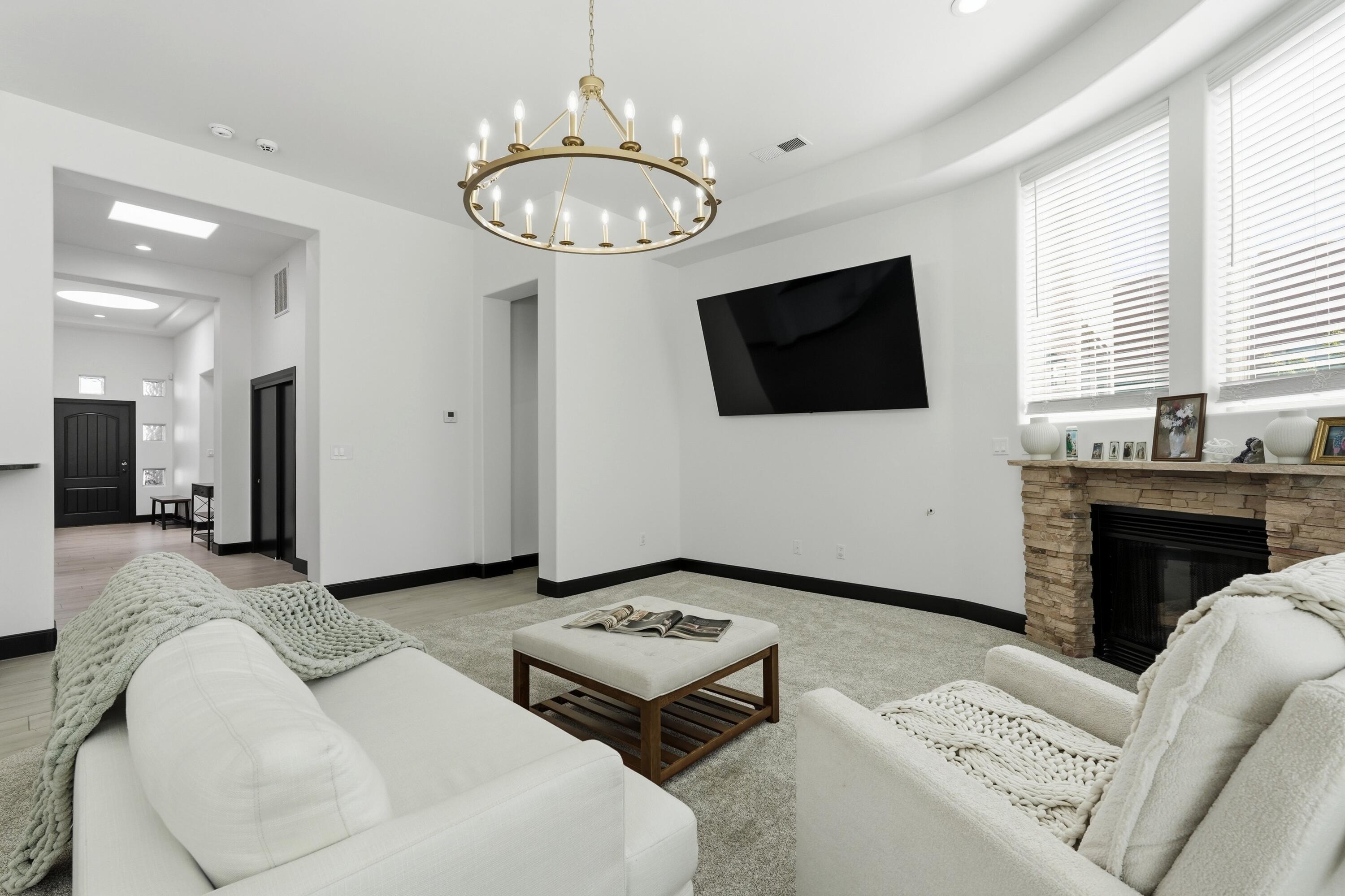 7424 Enchanted Sky Lane NE