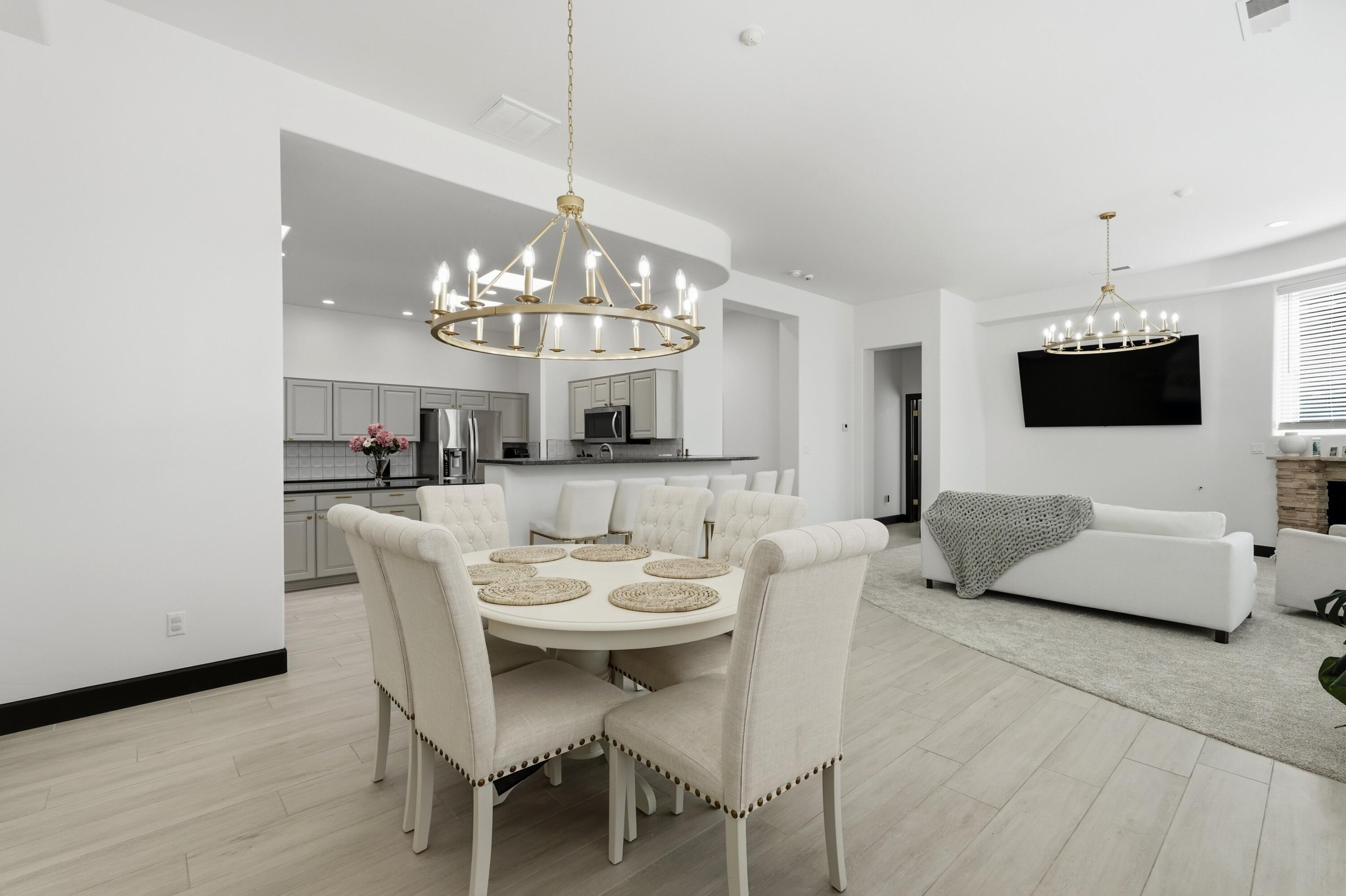 7424 Enchanted Sky Lane NE